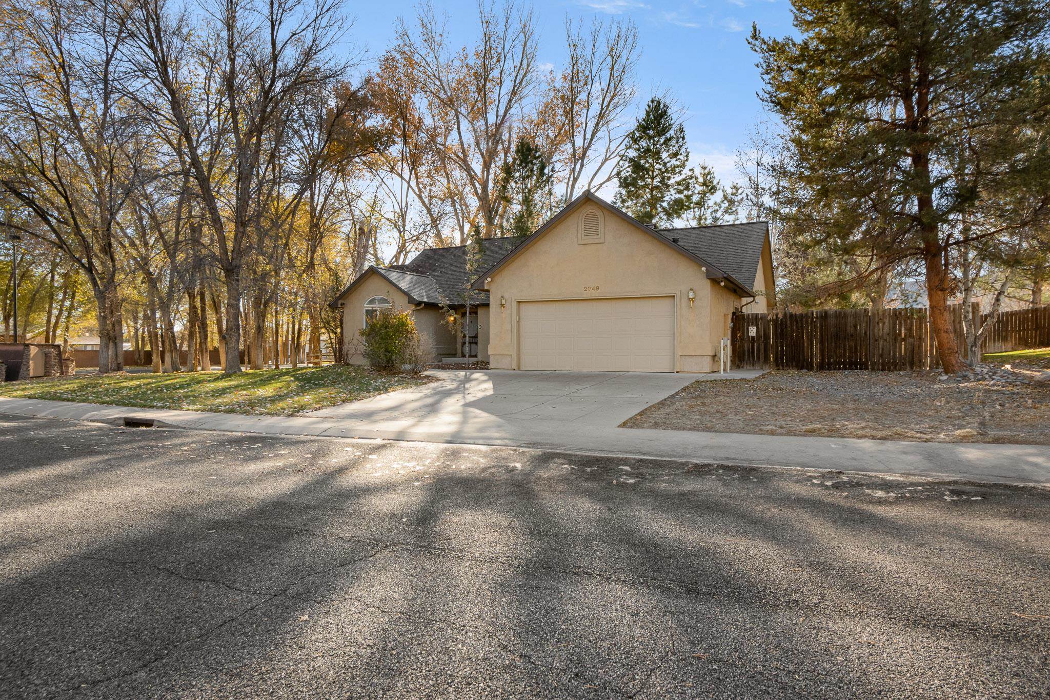 2049 Wrangler Way Property Photo 2