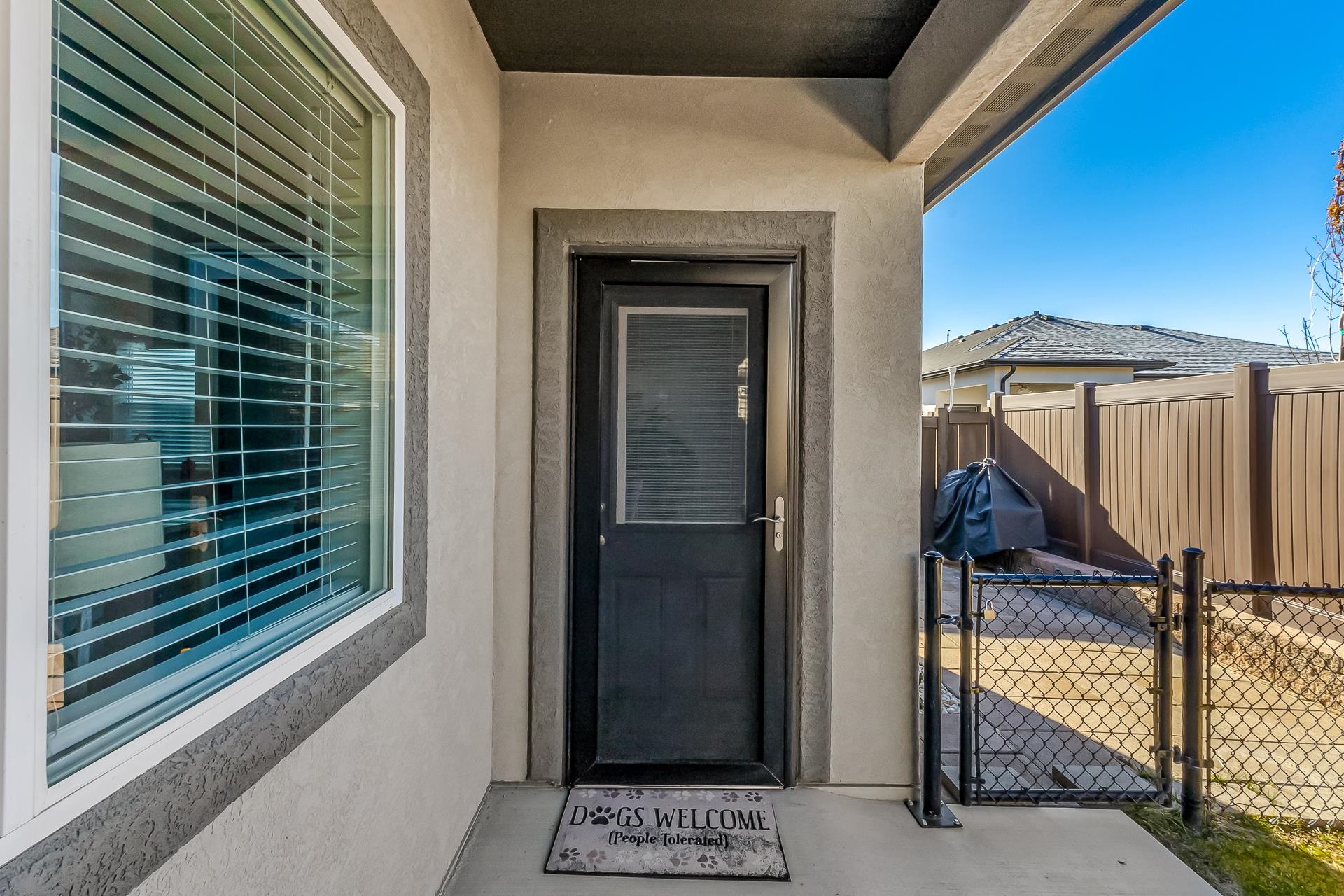 421 Brealyn Court Property Photo 5