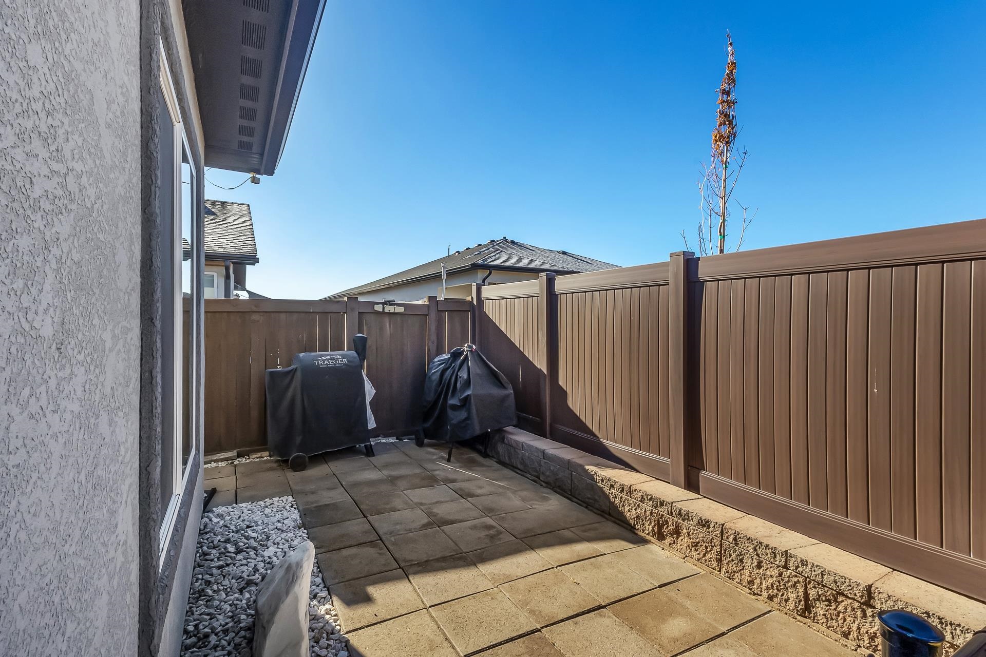 421 Brealyn Court Property Photo 7