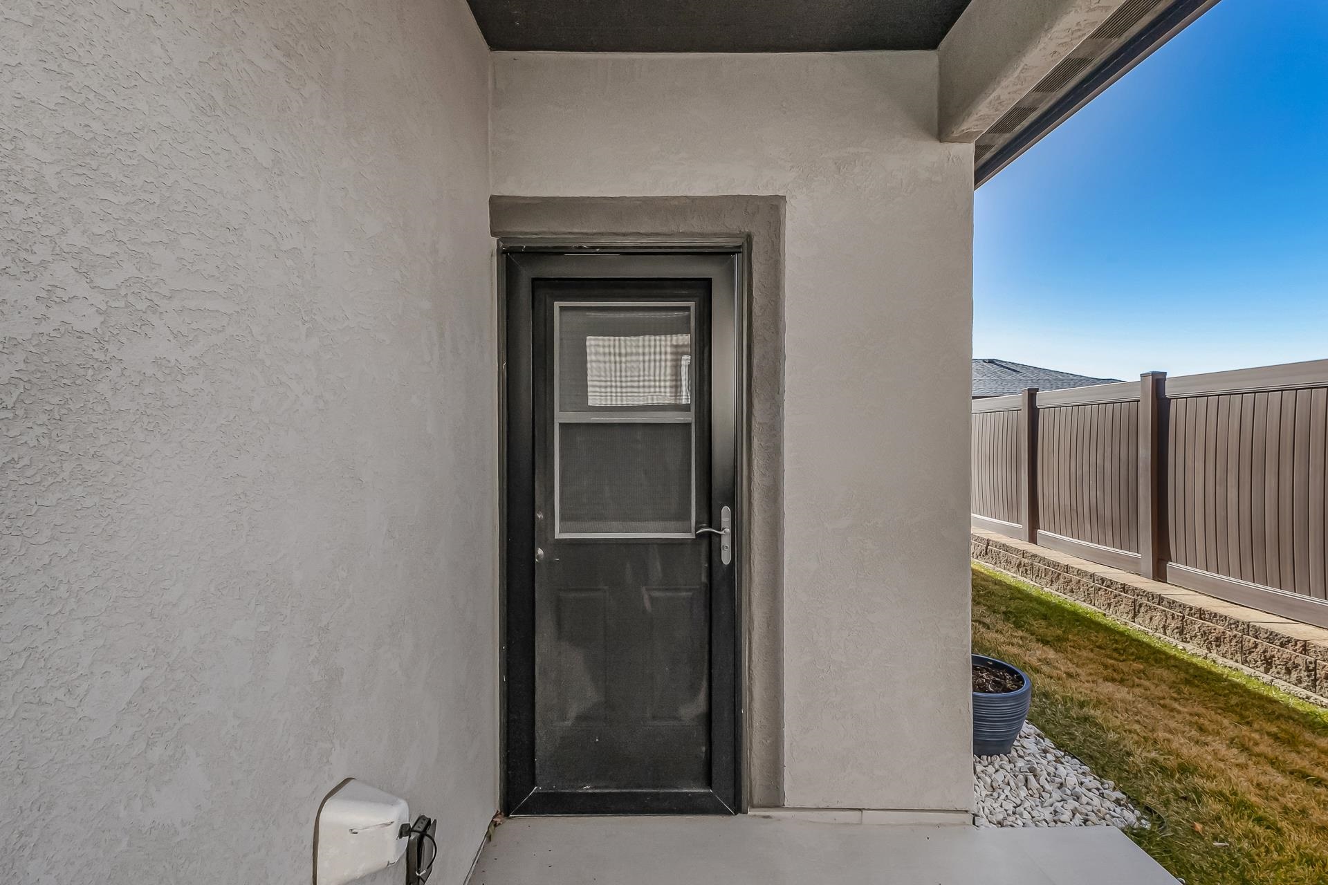 421 Brealyn Court Property Photo 8