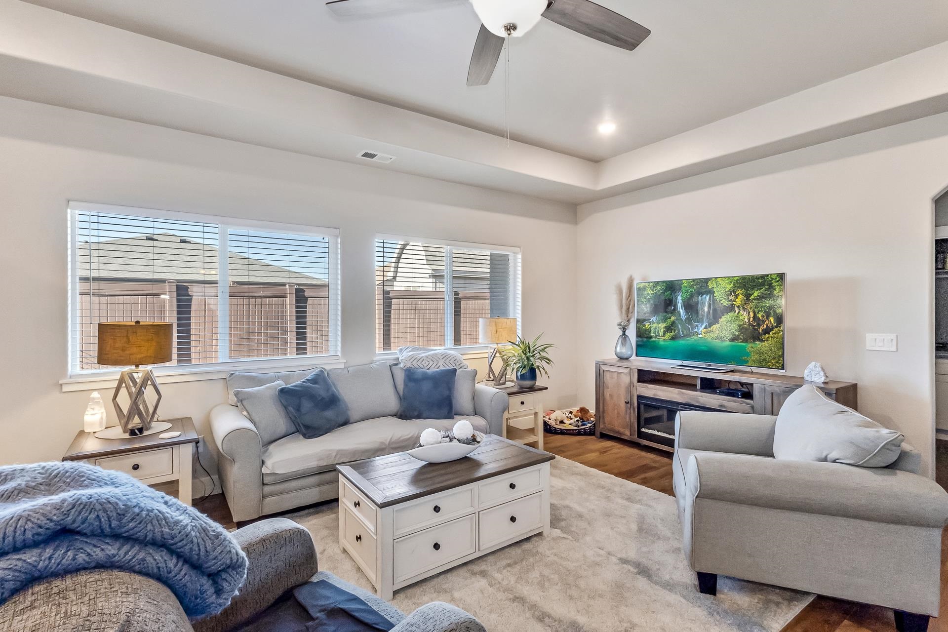 421 Brealyn Court Property Photo 12