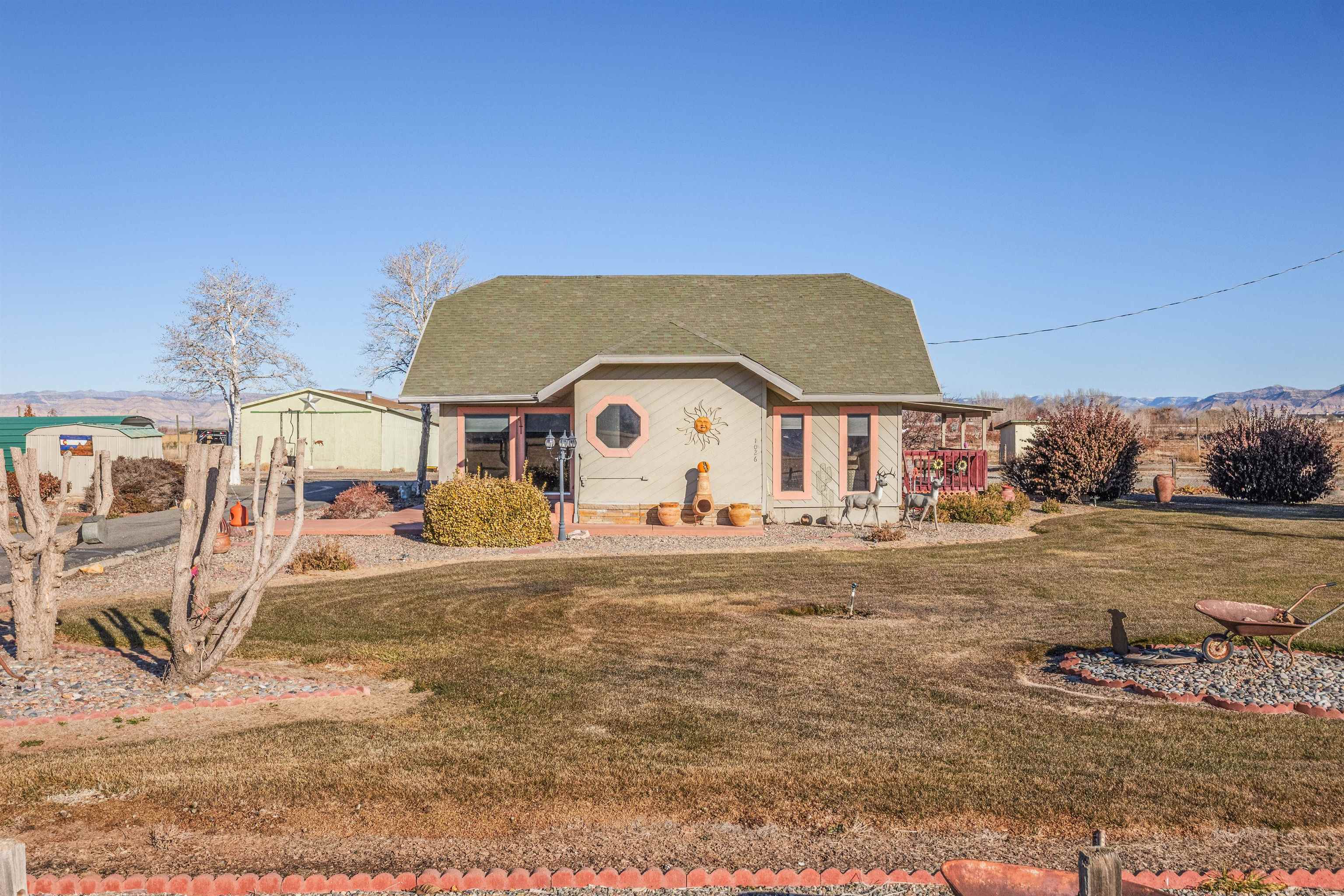1026 Q Road Property Photo