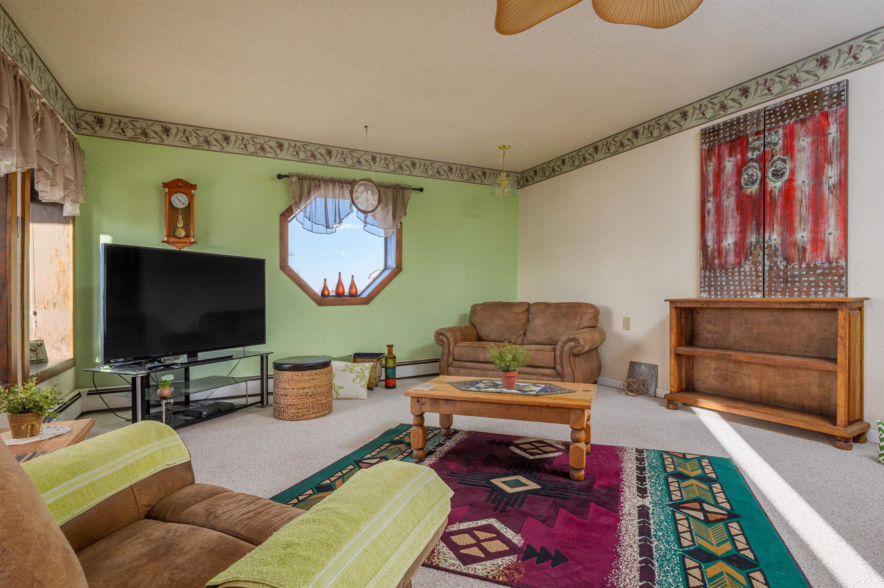 1026 Q Road Property Photo 8
