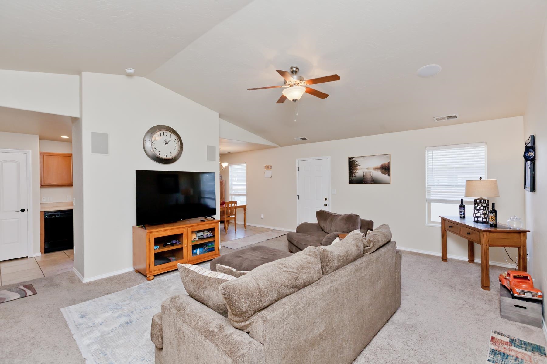 436 San Juan Street Property Photo 4