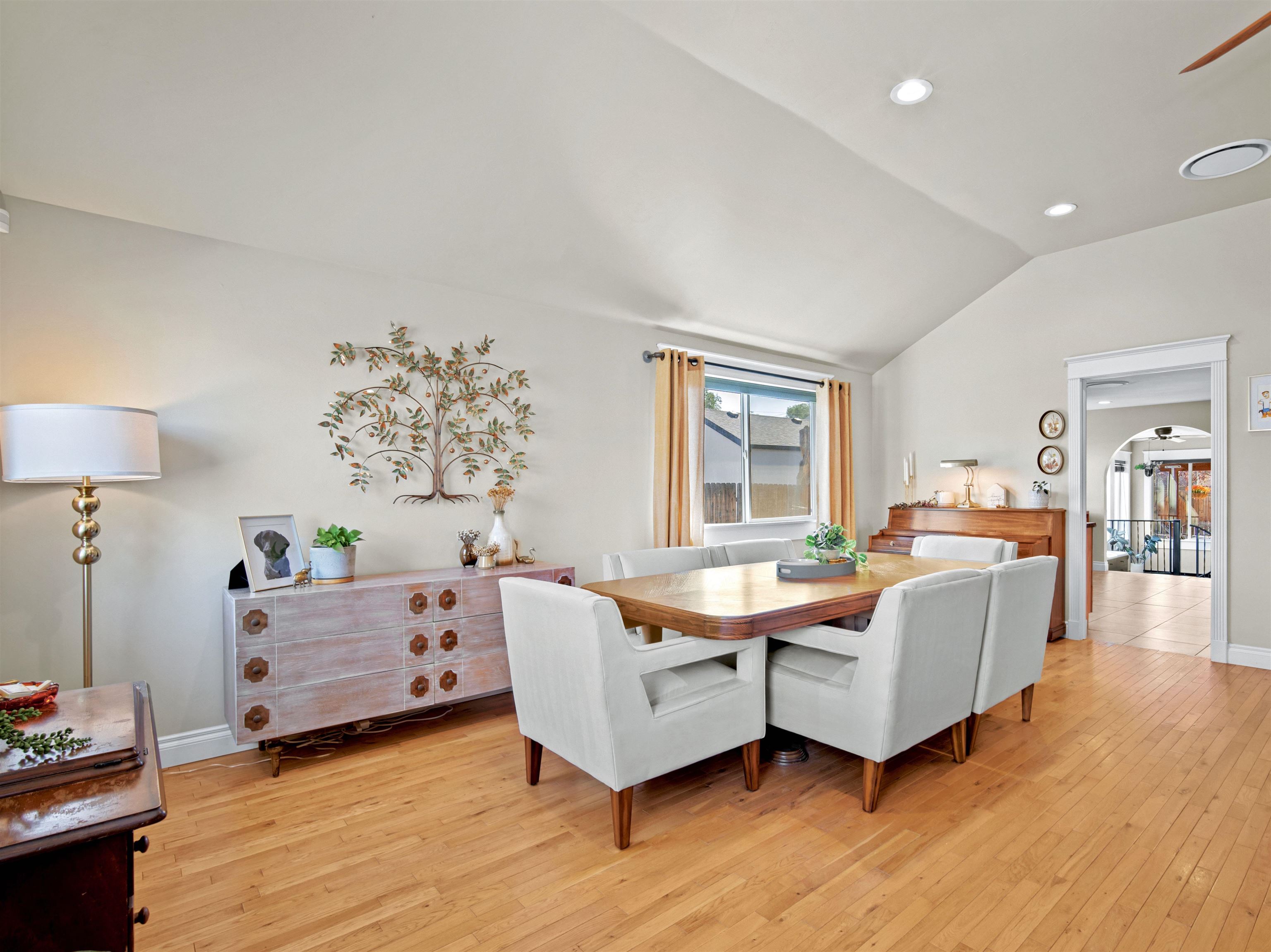 955 Grand Avenue Property Photo 8