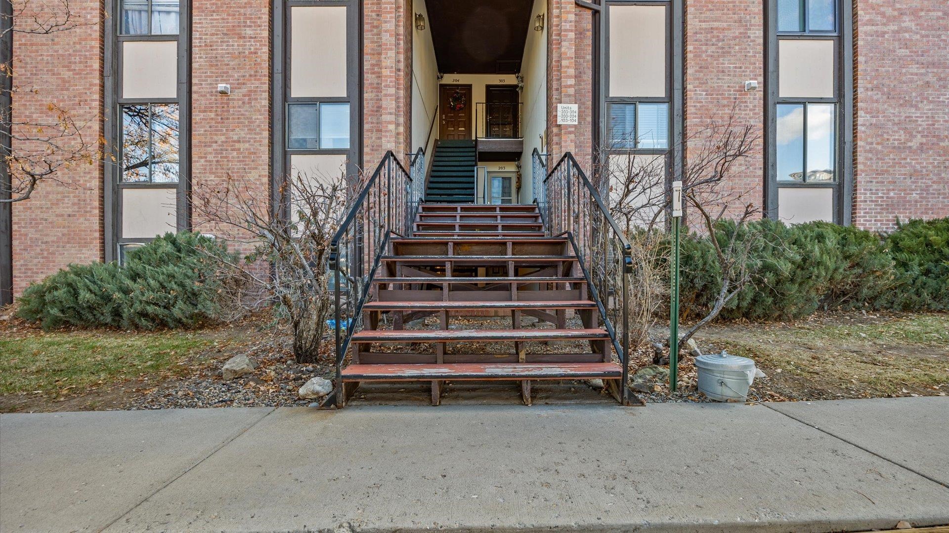 373 Ridges Boulevard Property Photo