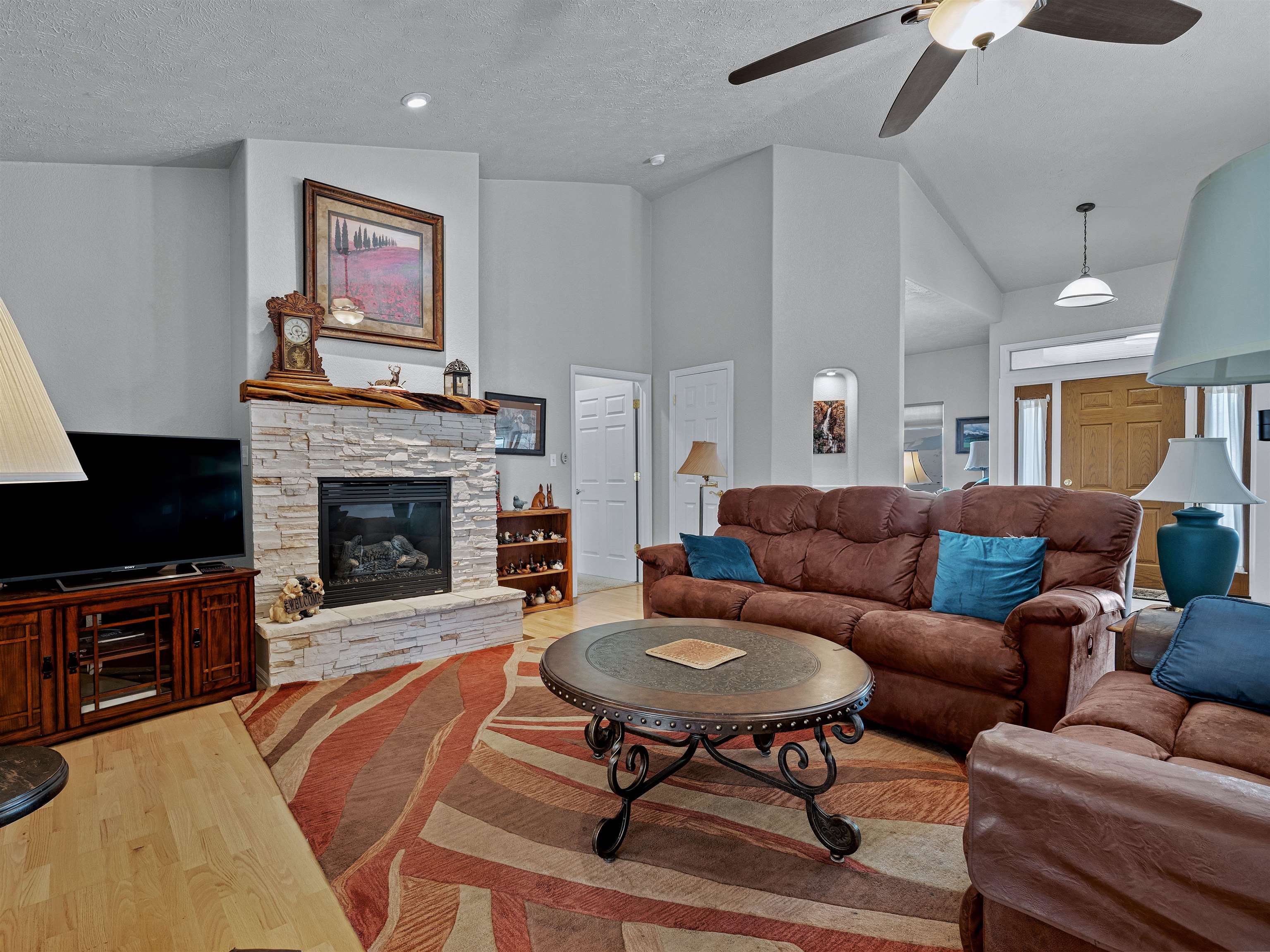 34500 Pronghorn Drive Property Photo 5