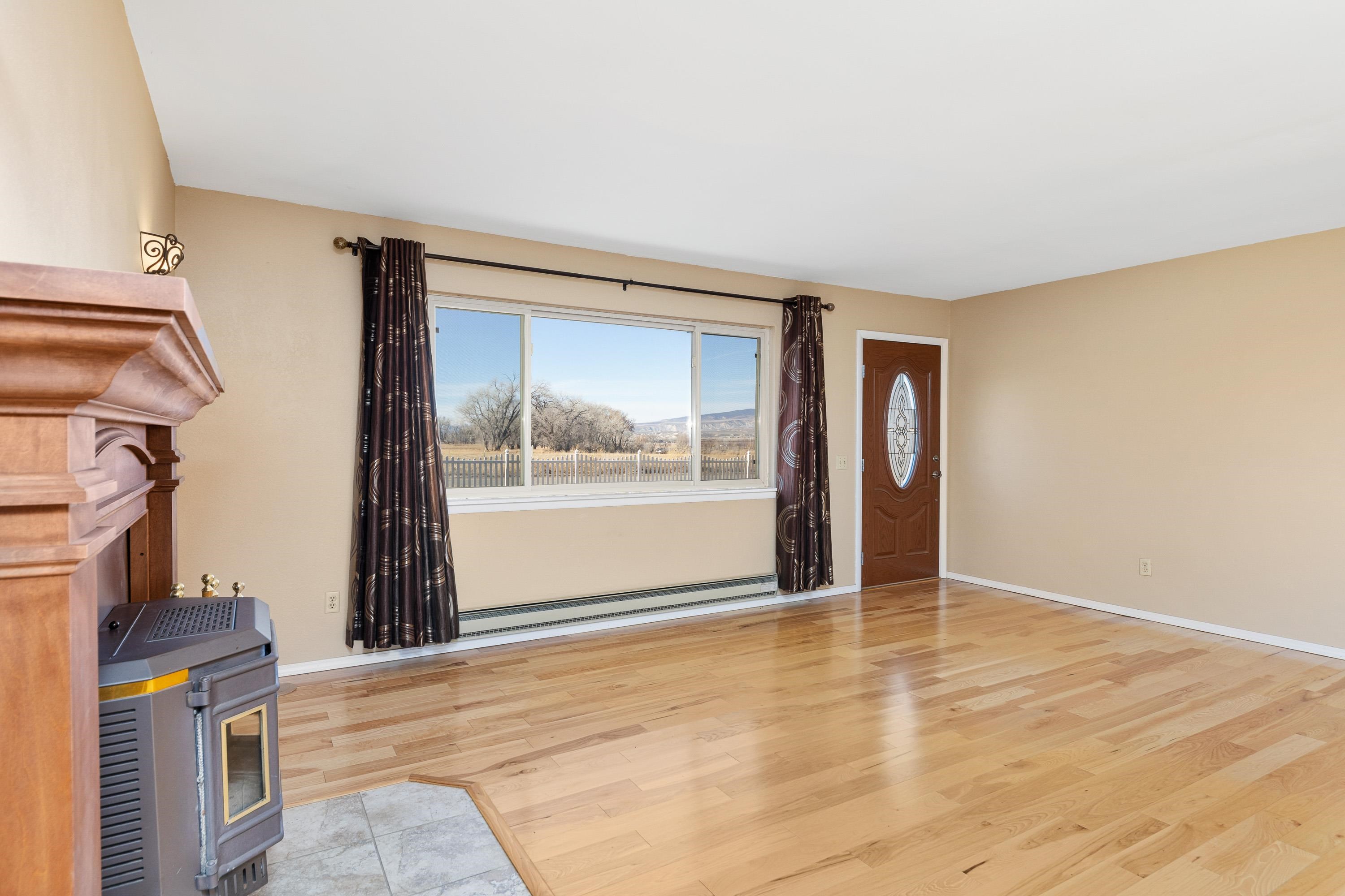 6740 1900 Road Property Photo 11