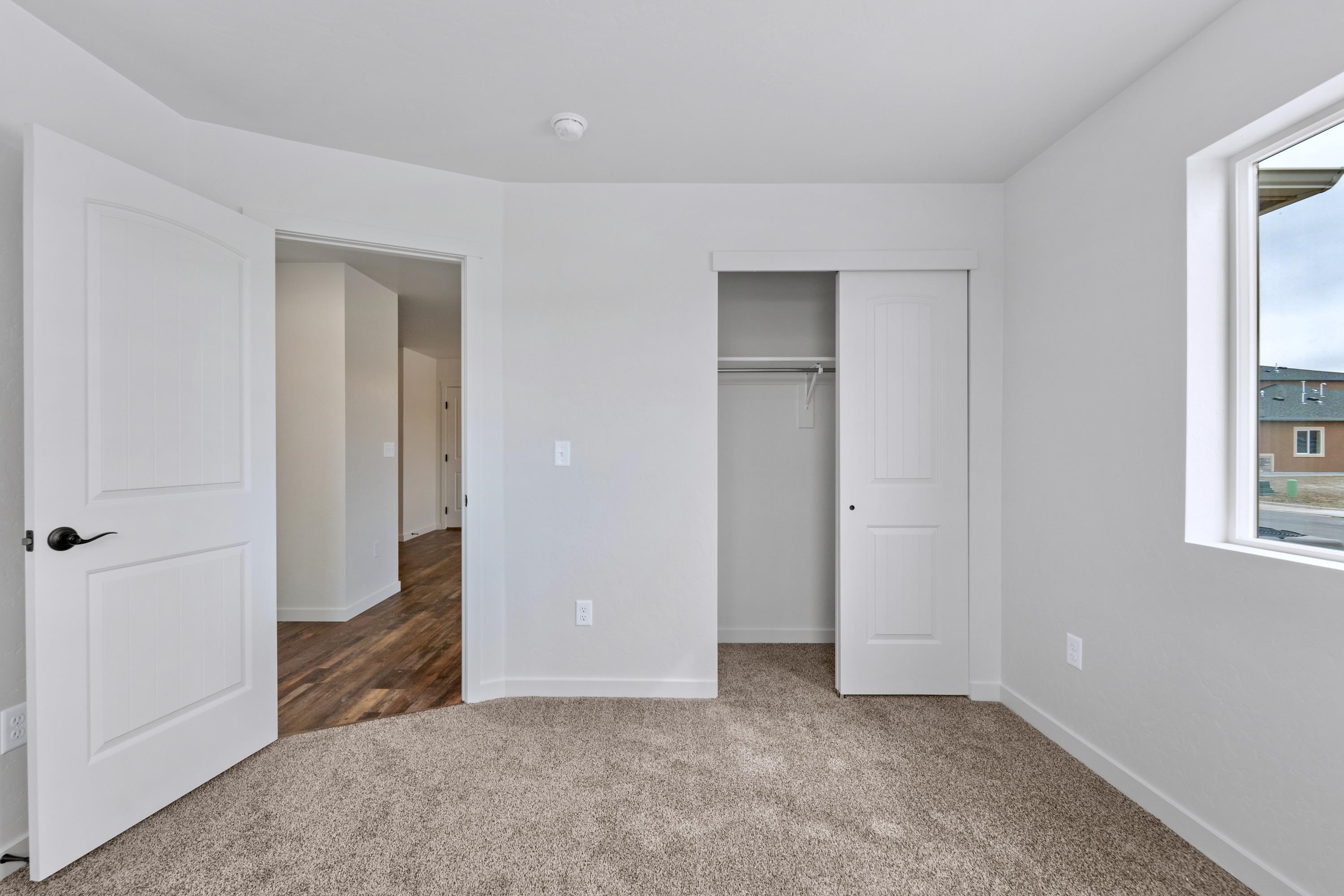 2373 Zion Canyon Avenue Property Photo 13