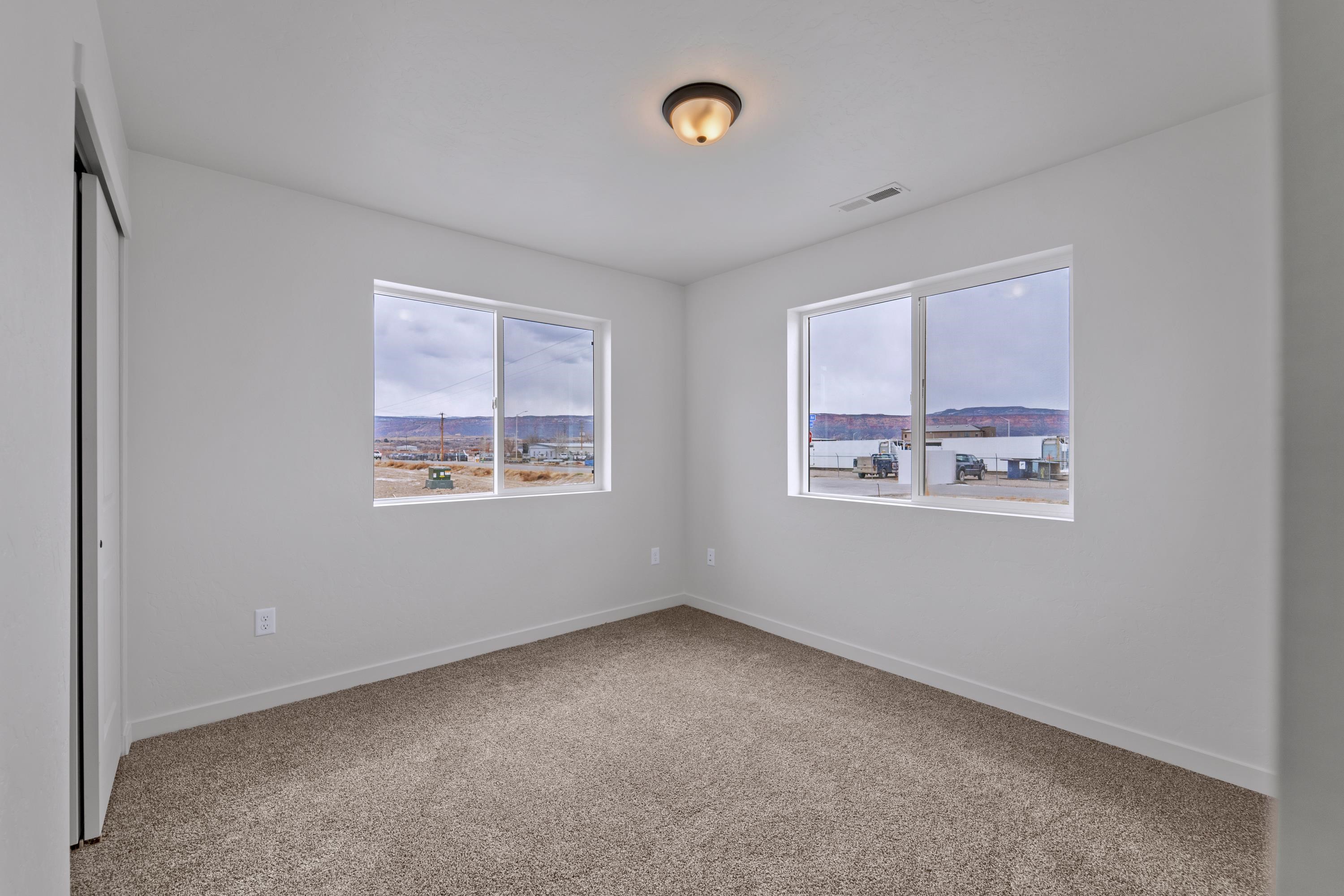 2373 Zion Canyon Avenue Property Photo 15