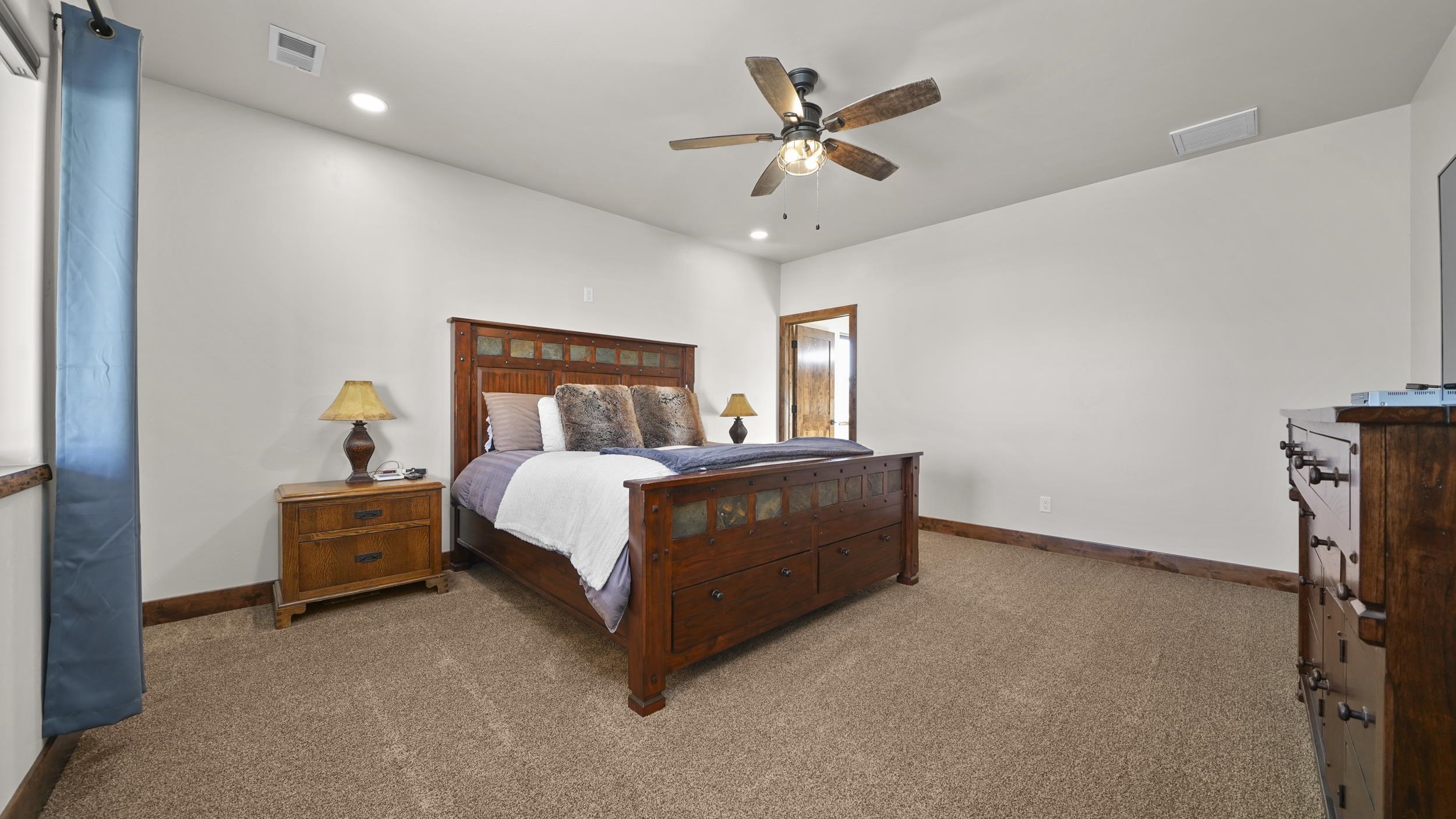 947 26 Road Property Photo 14
