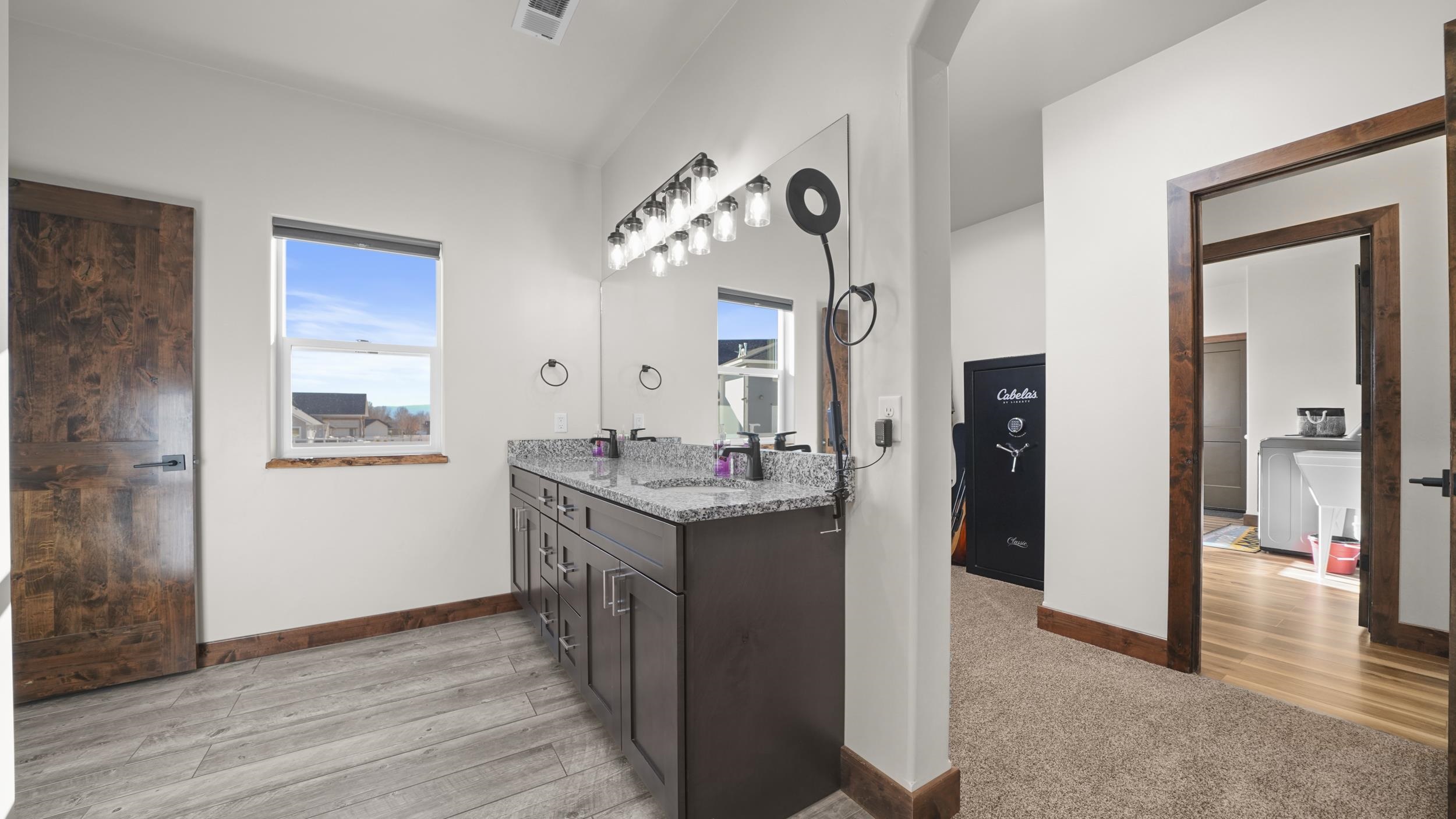 947 26 Road Property Photo 19