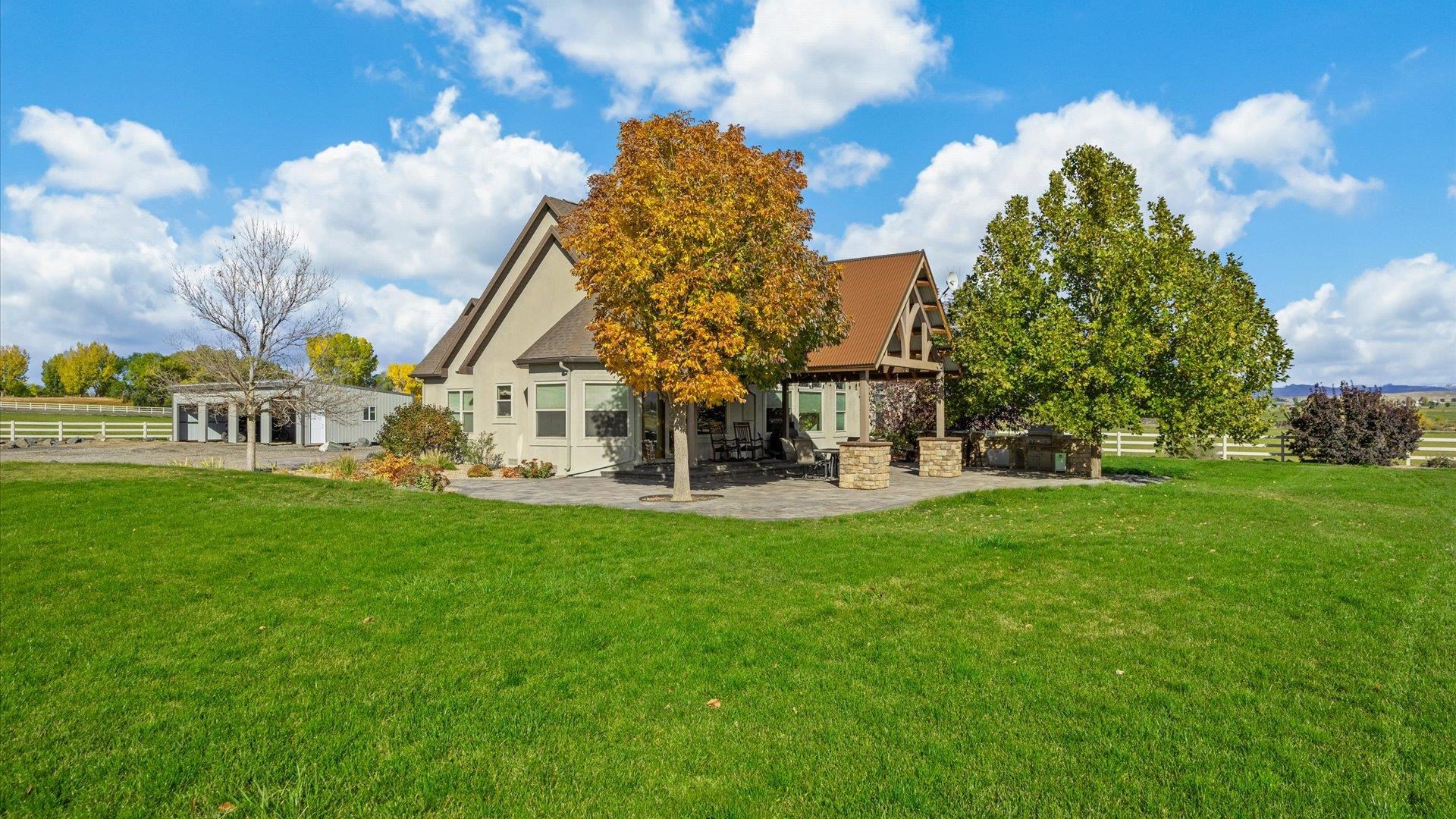 1516 13 Road Property Photo 10