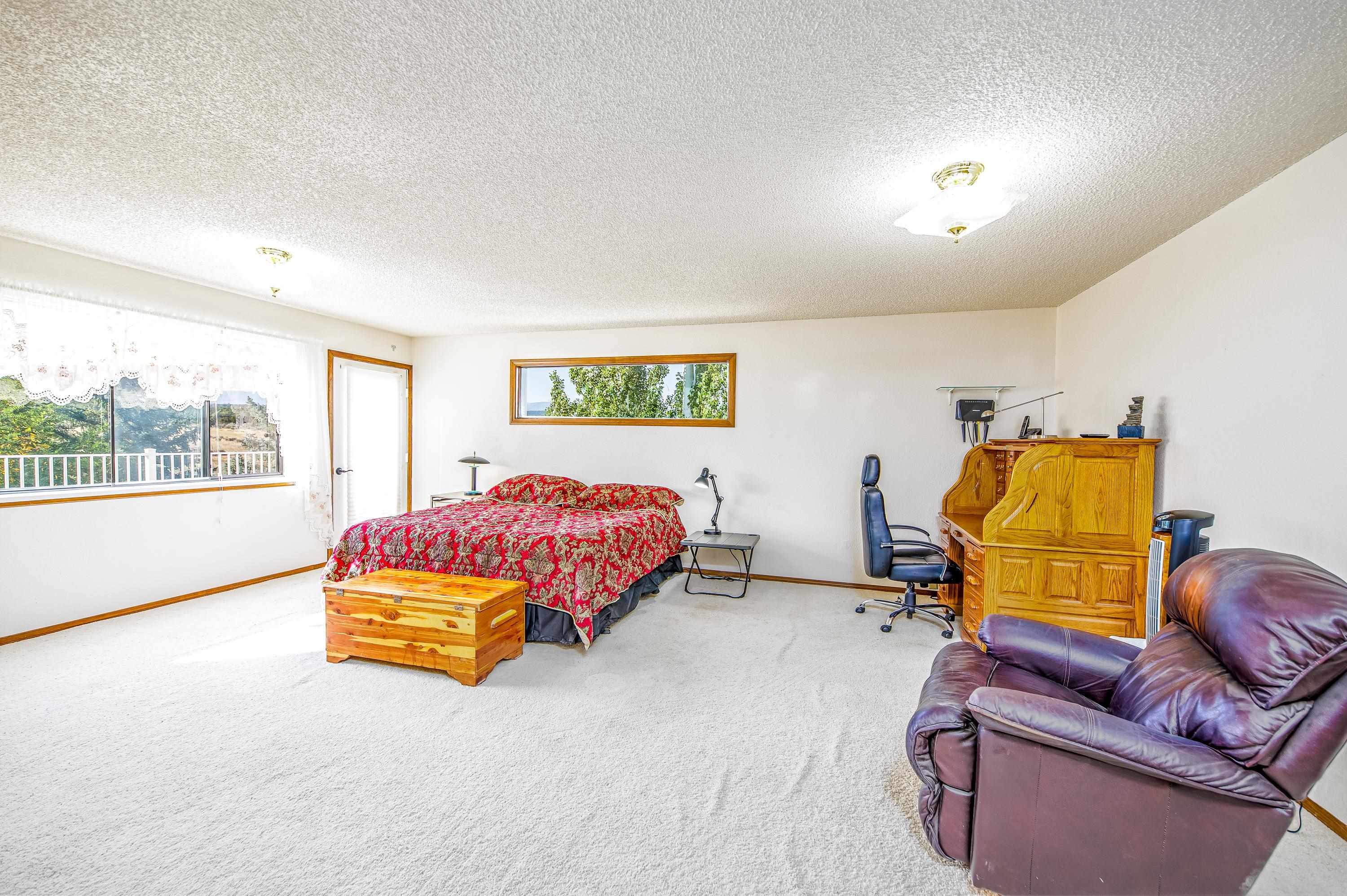 26451 Cedar Mesa Road Property Photo 6