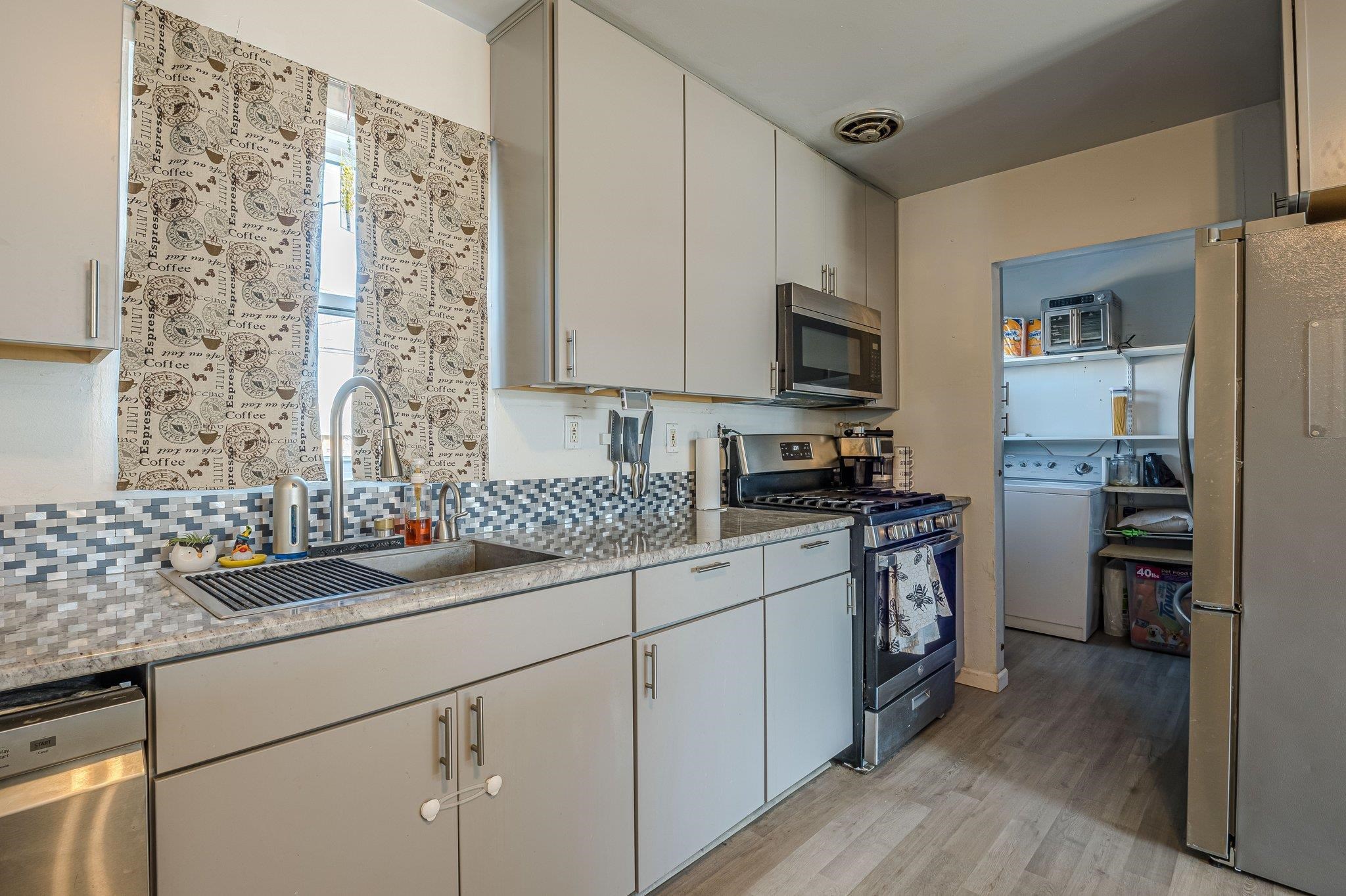 1039 E Aspen Avenue Property Photo 12