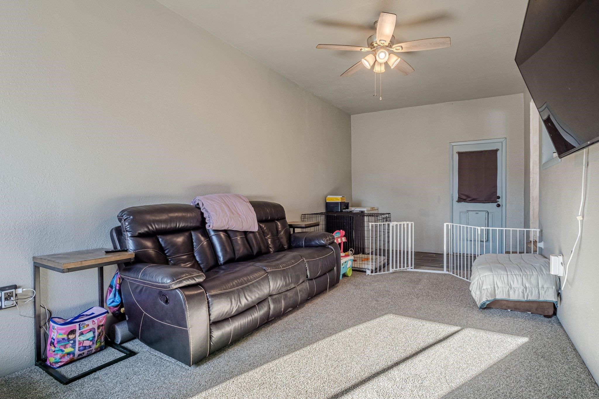 1039 E Aspen Avenue Property Photo 17