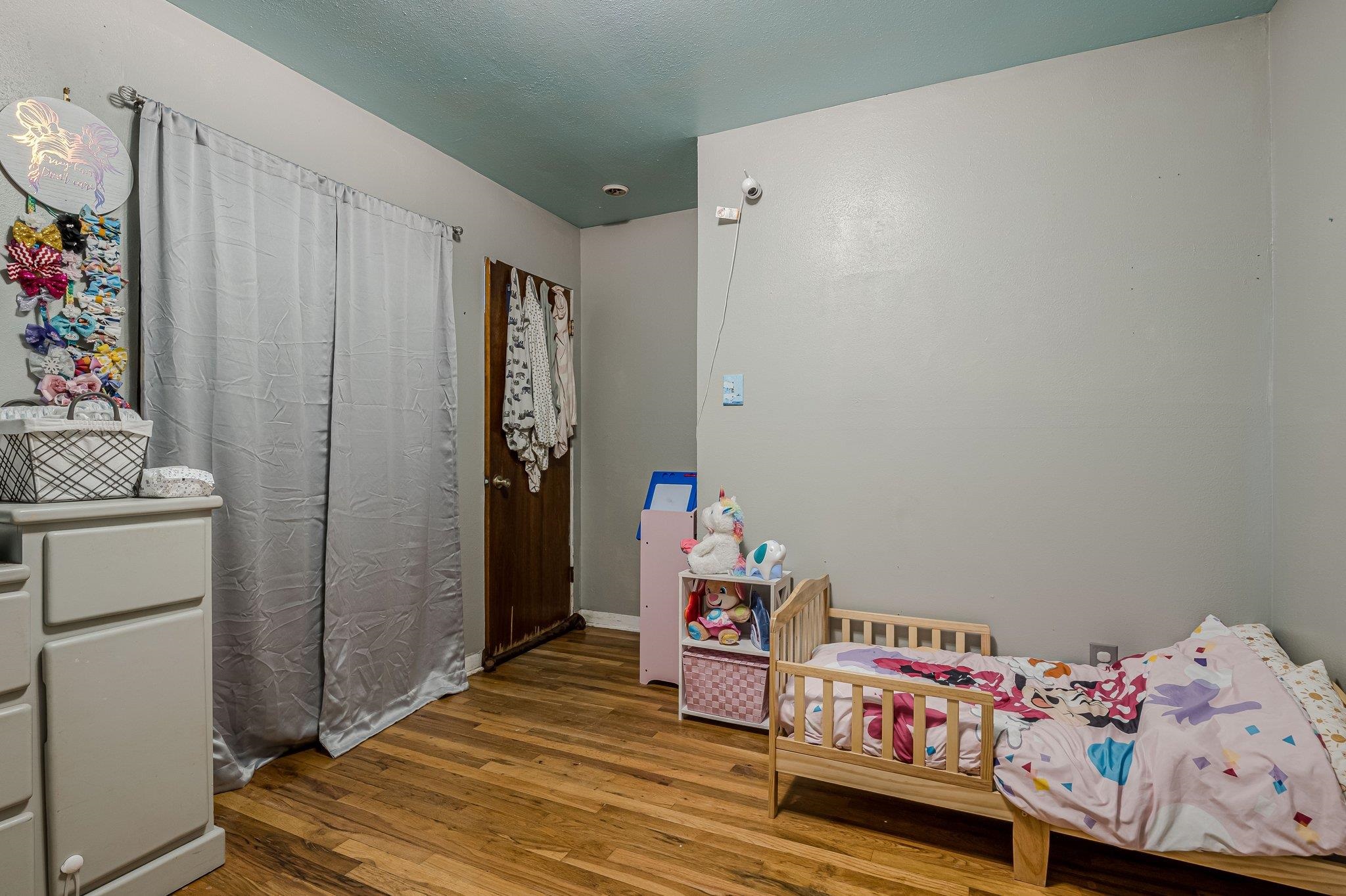 1039 E Aspen Avenue Property Photo 23