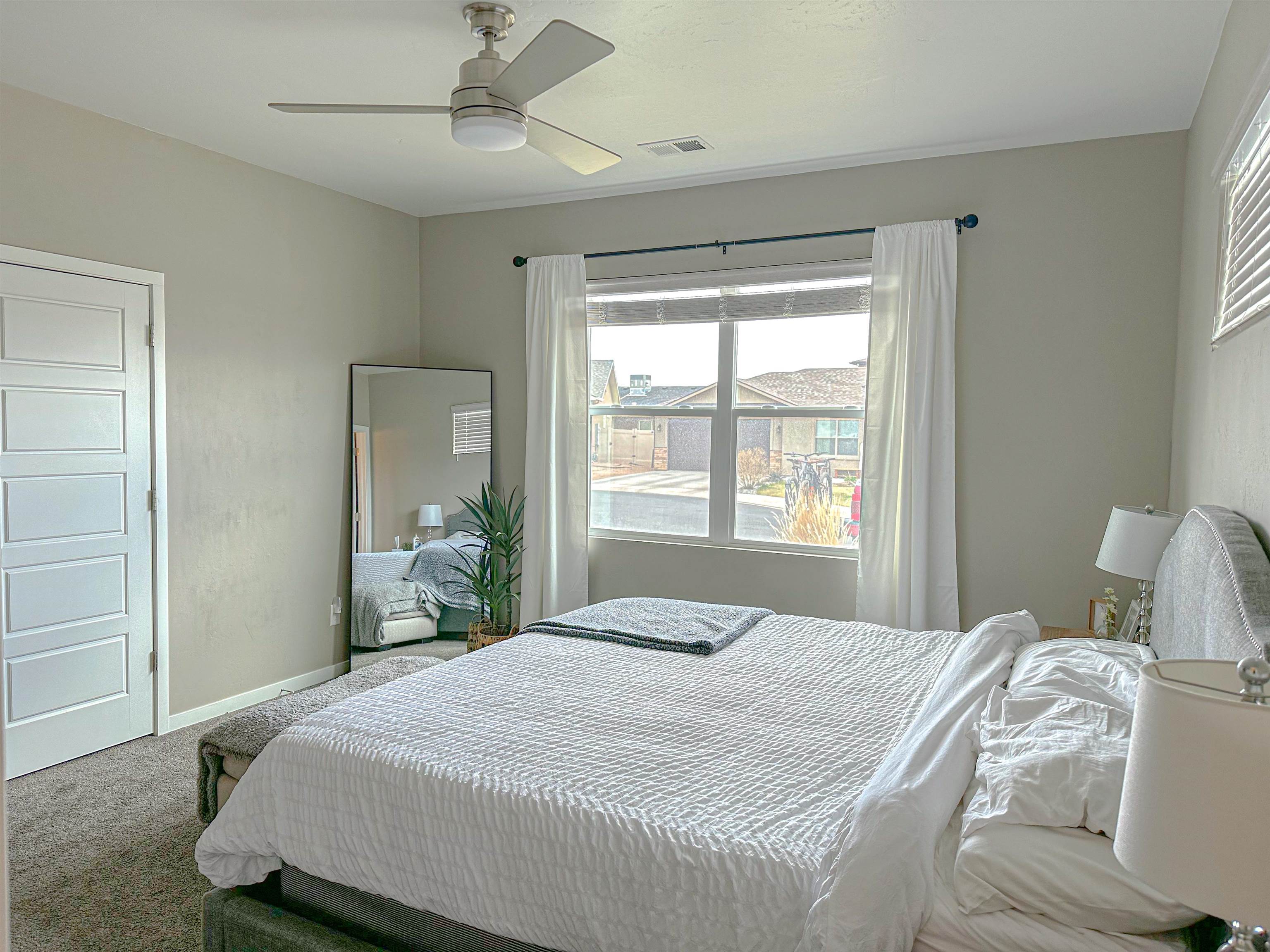 2950 Wicklow Court Property Photo 12