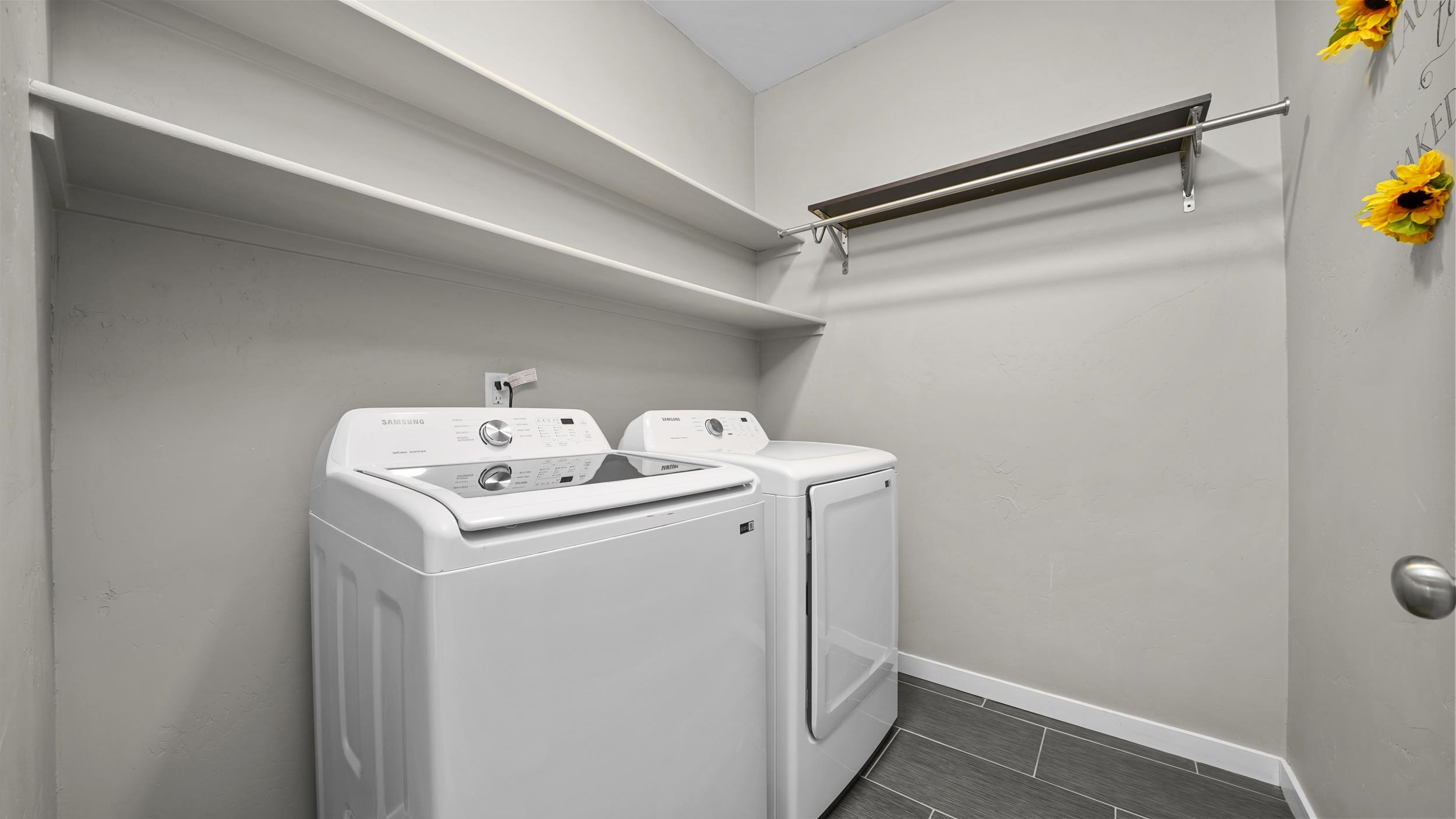 2950 Wicklow Court Property Photo 20