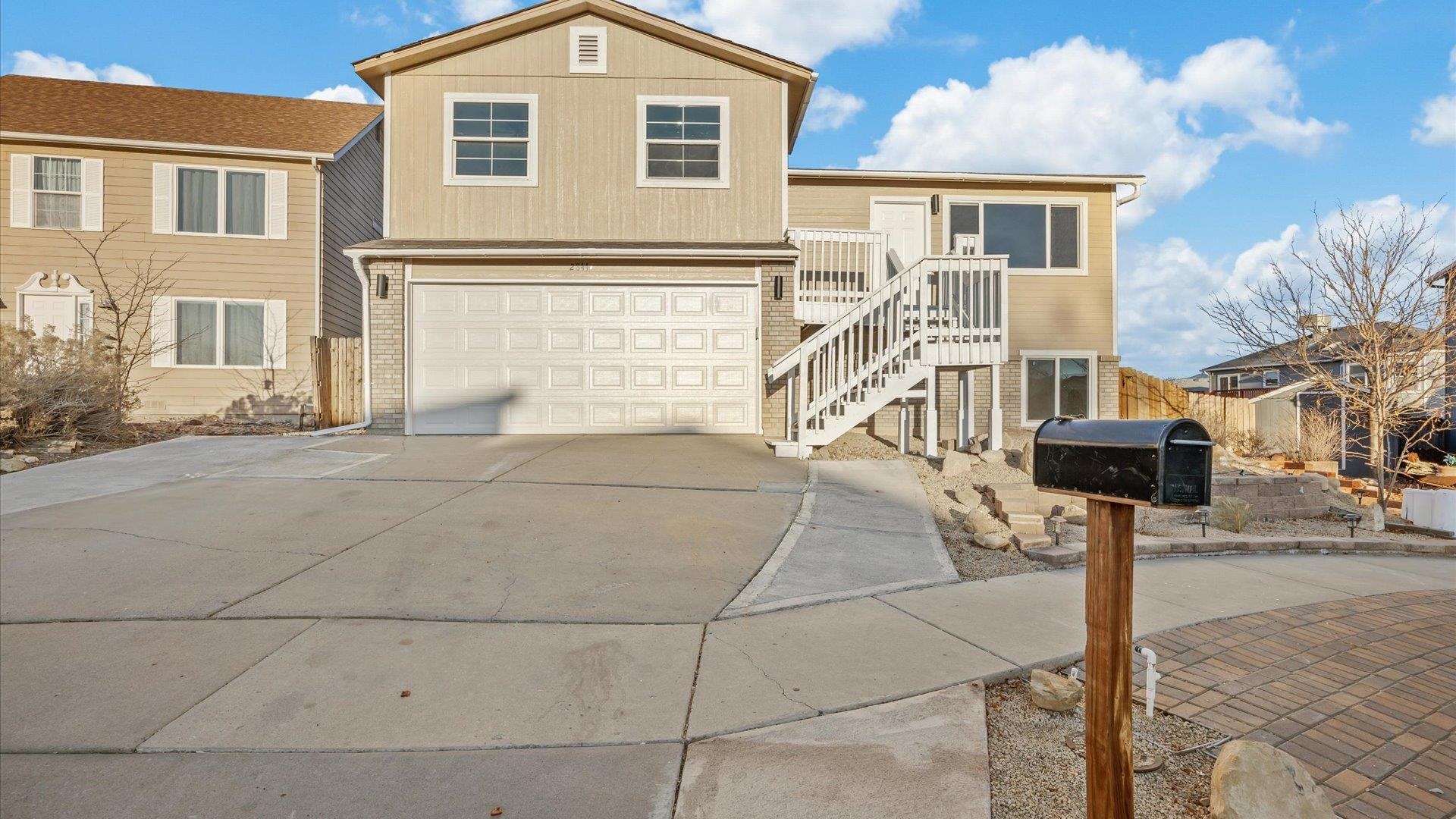 2844 1/2 Grand Cascade Court Property Photo 2
