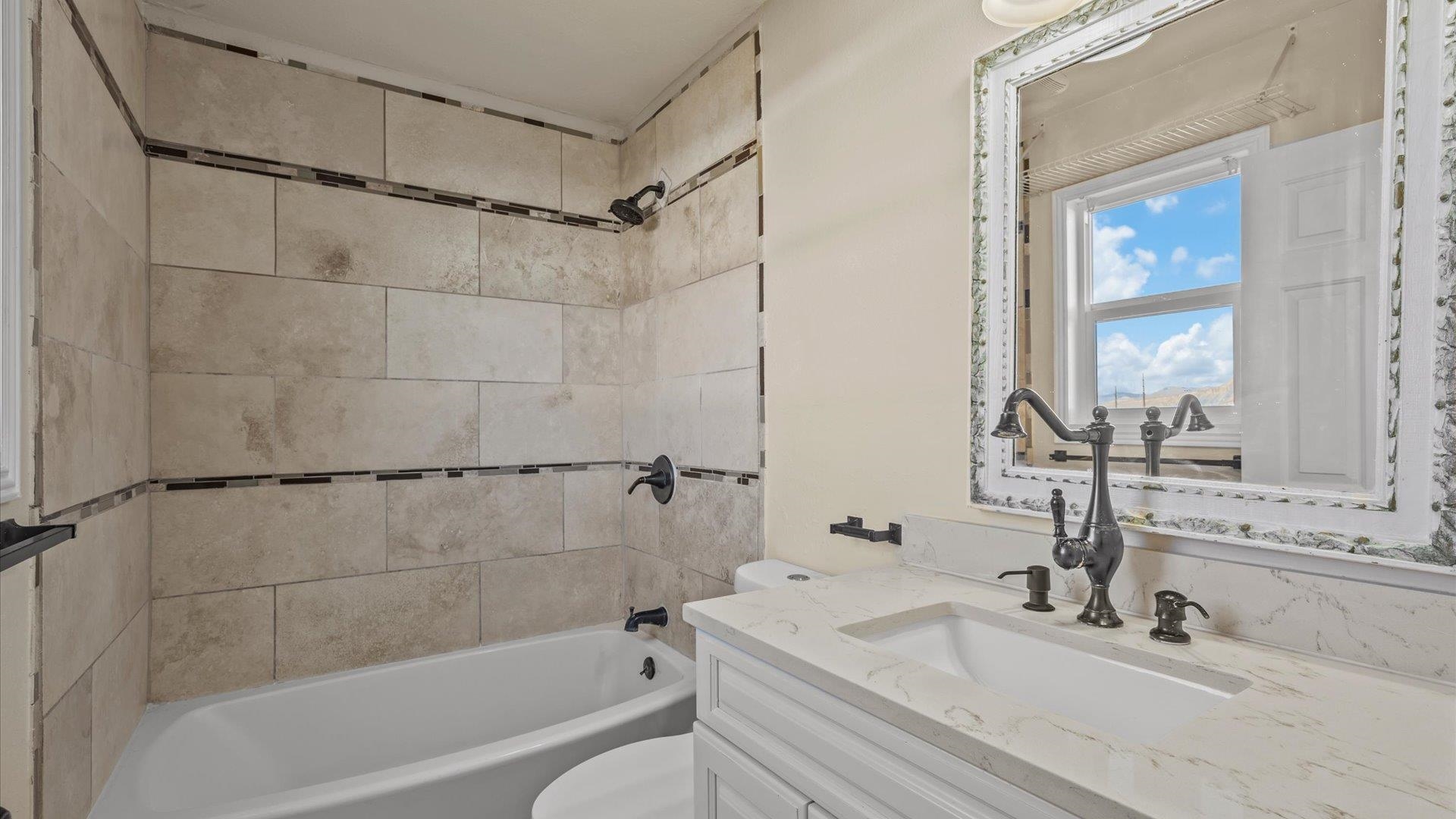 2844 1/2 Grand Cascade Court Property Photo 6