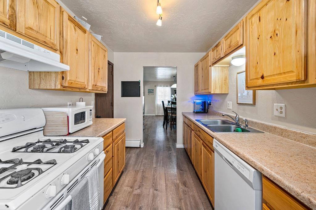 1027 E Harrison Avenue Property Photo 11