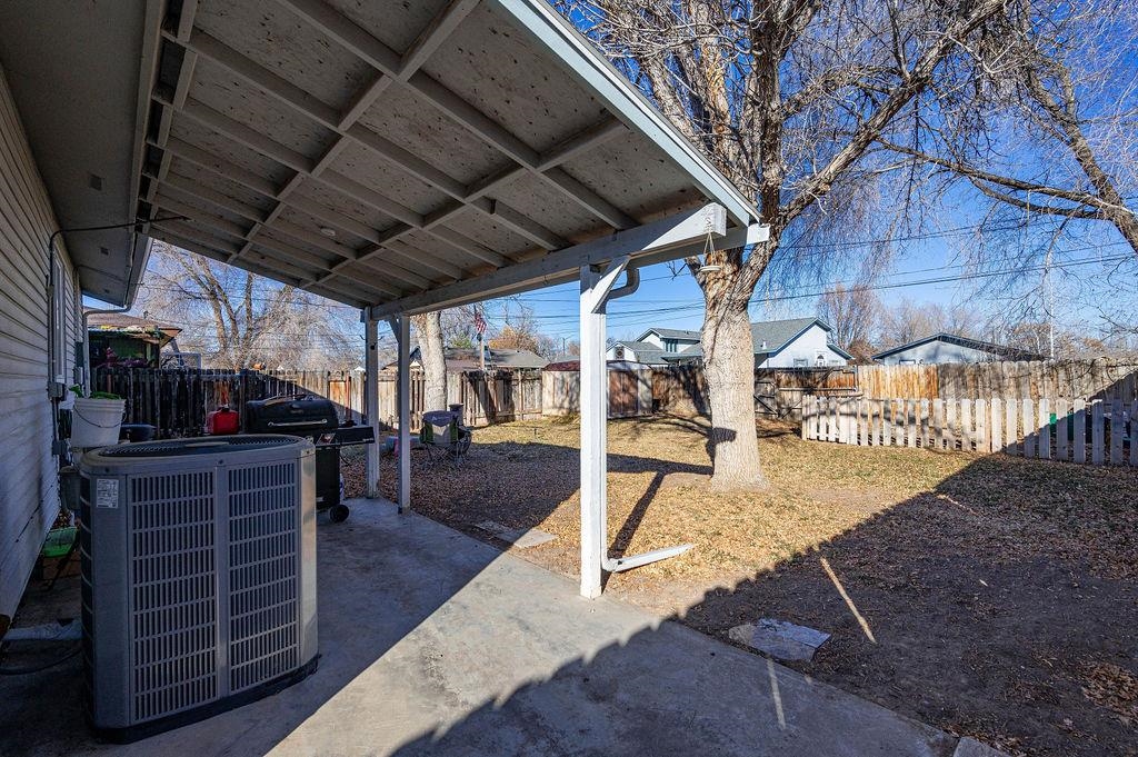 1027 E Harrison Avenue Property Photo 22