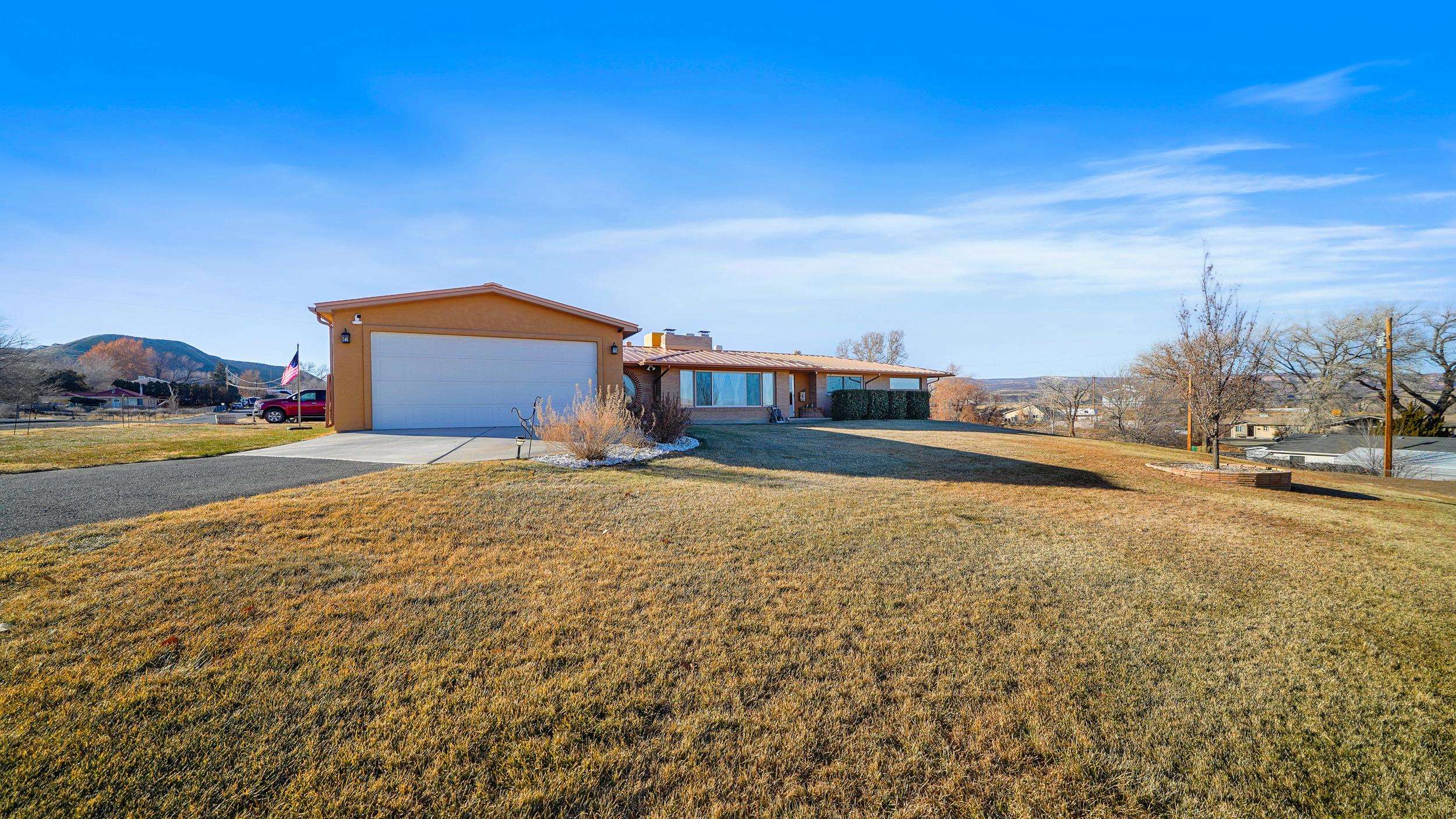 167 Rainbow Drive Property Photo 4