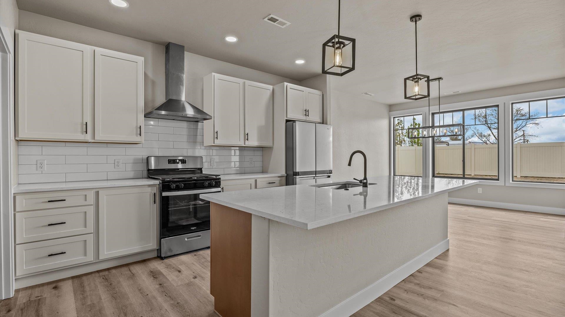 833 Ambrosia Avenue Property Photo 13