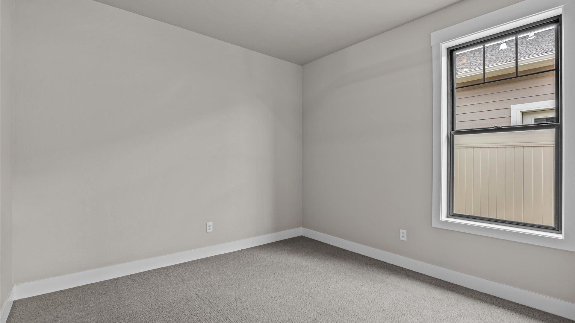 833 Ambrosia Avenue Property Photo 21