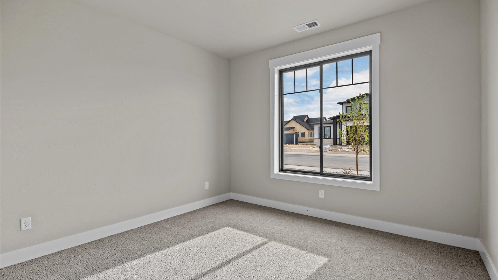 833 Ambrosia Avenue Property Photo 23
