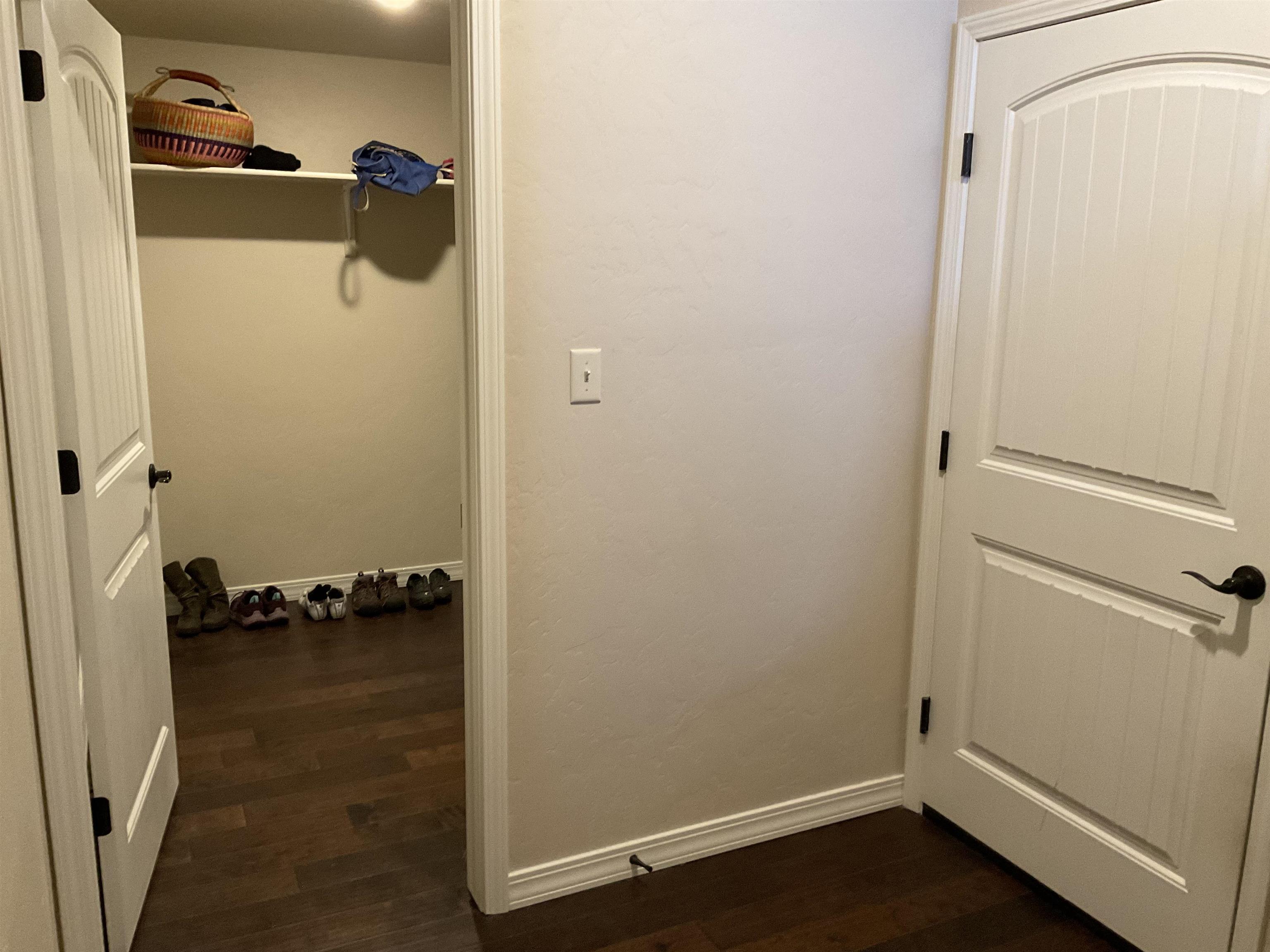 207 Secret Canyon Court Property Photo 34