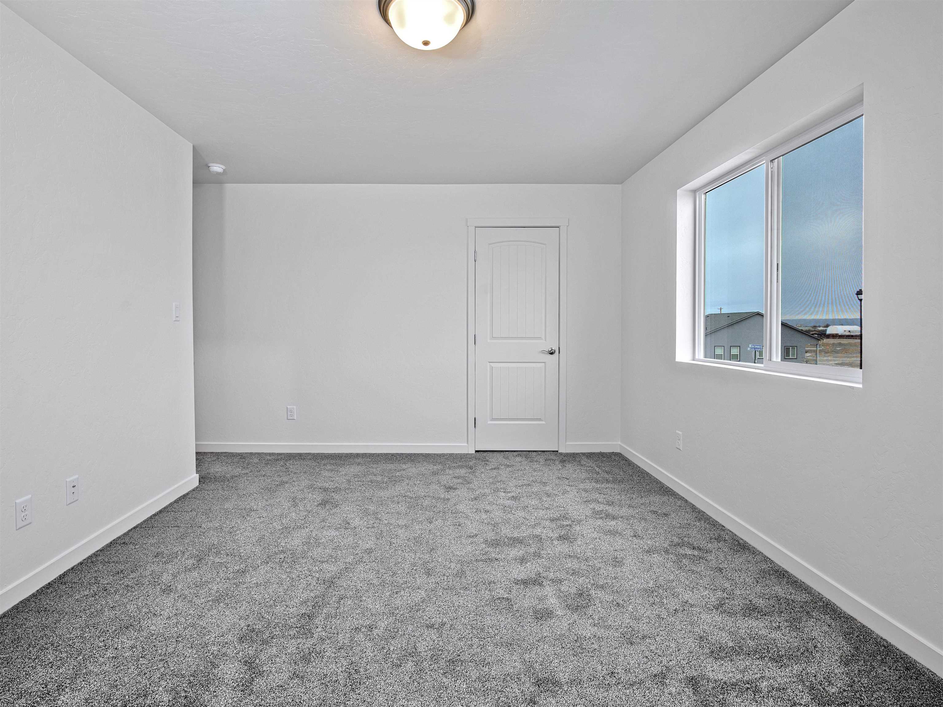 2363 Zion Canyon Avenue Property Photo 8