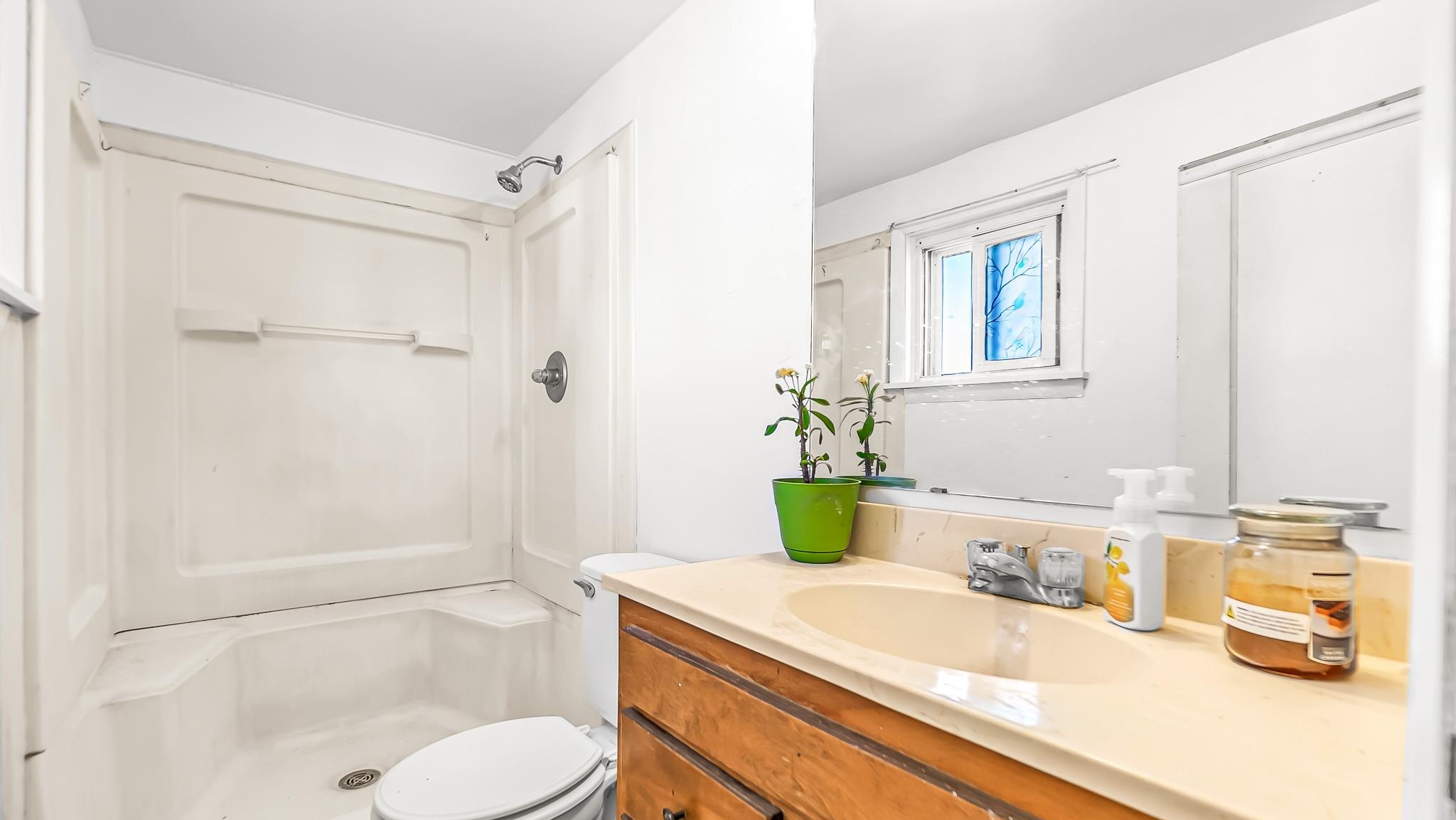 621 E 5th Street Property Photo 19
