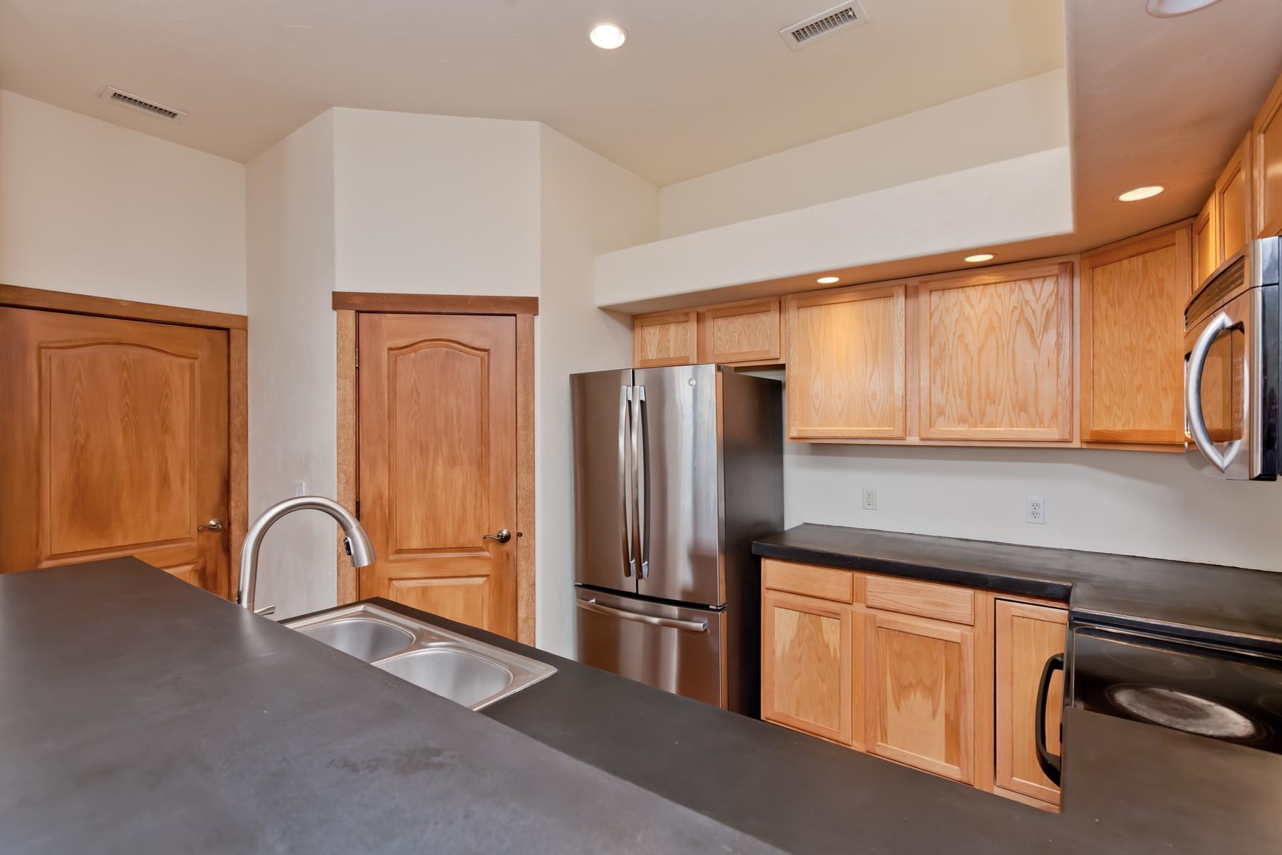 661 Miranda Street Property Photo 14