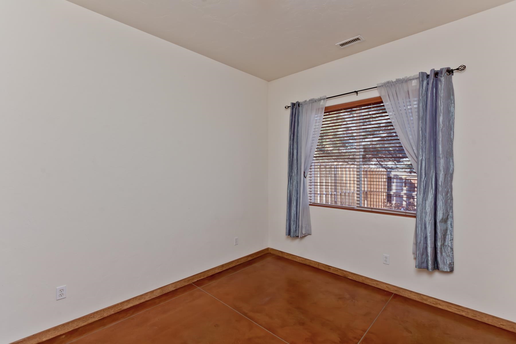 661 Miranda Street Property Photo 25