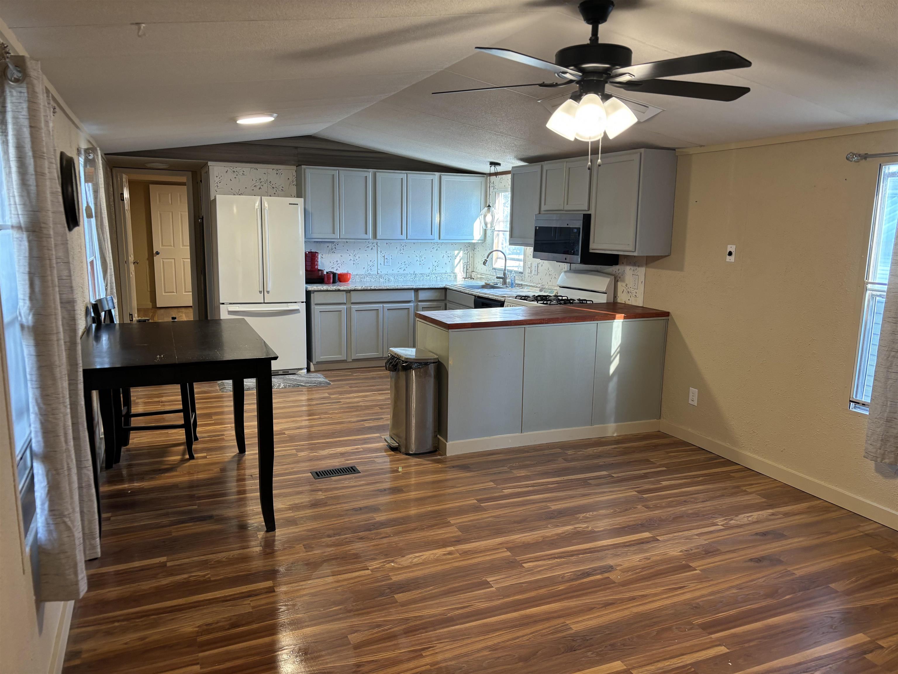 585 25 1/2 Road Property Photo 3