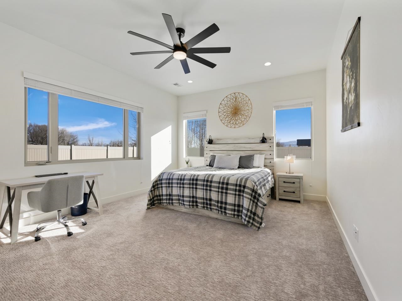 782 Captains Way Property Photo 4