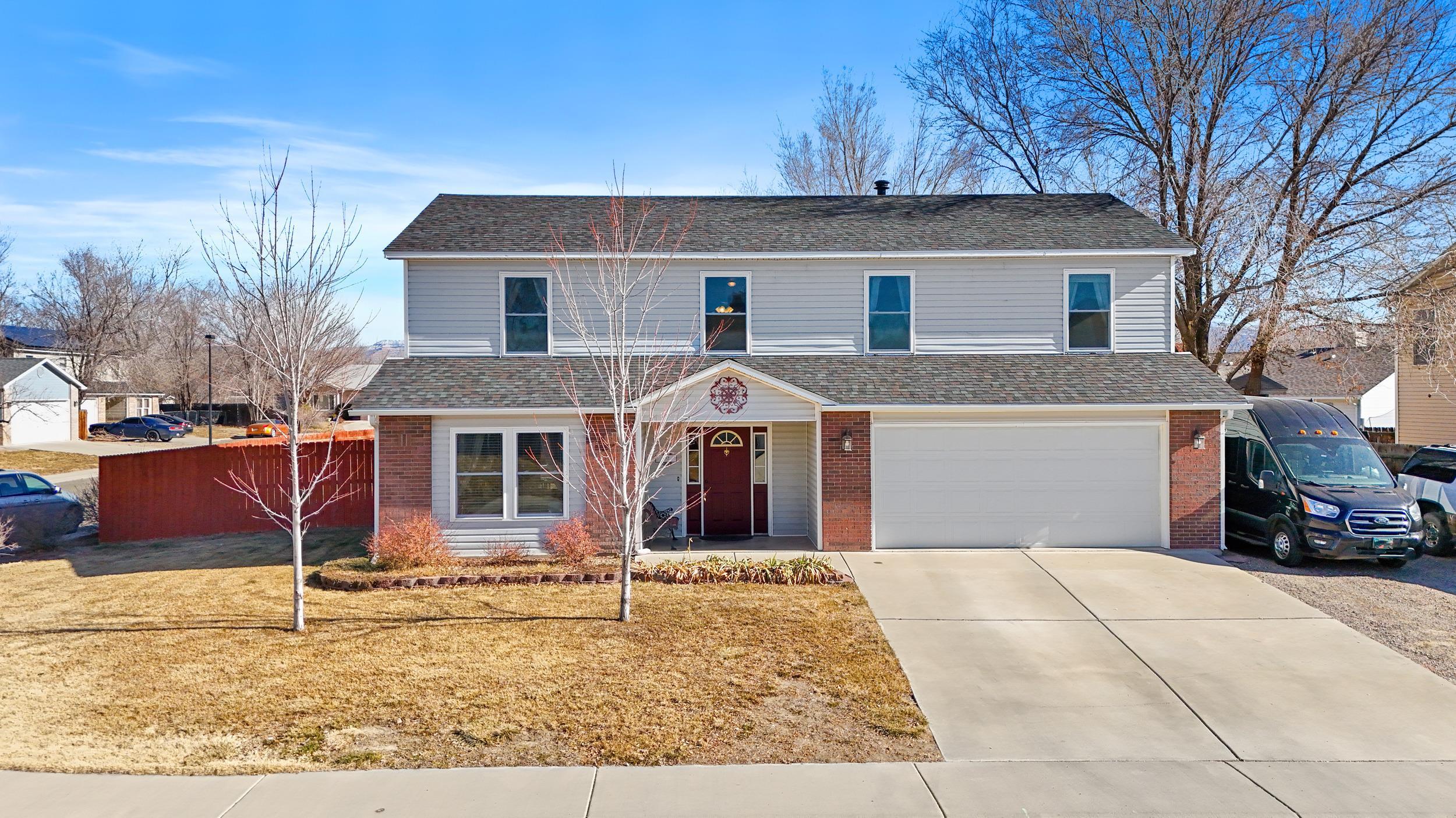 532 N Mountain Oak Court Property Photo 1