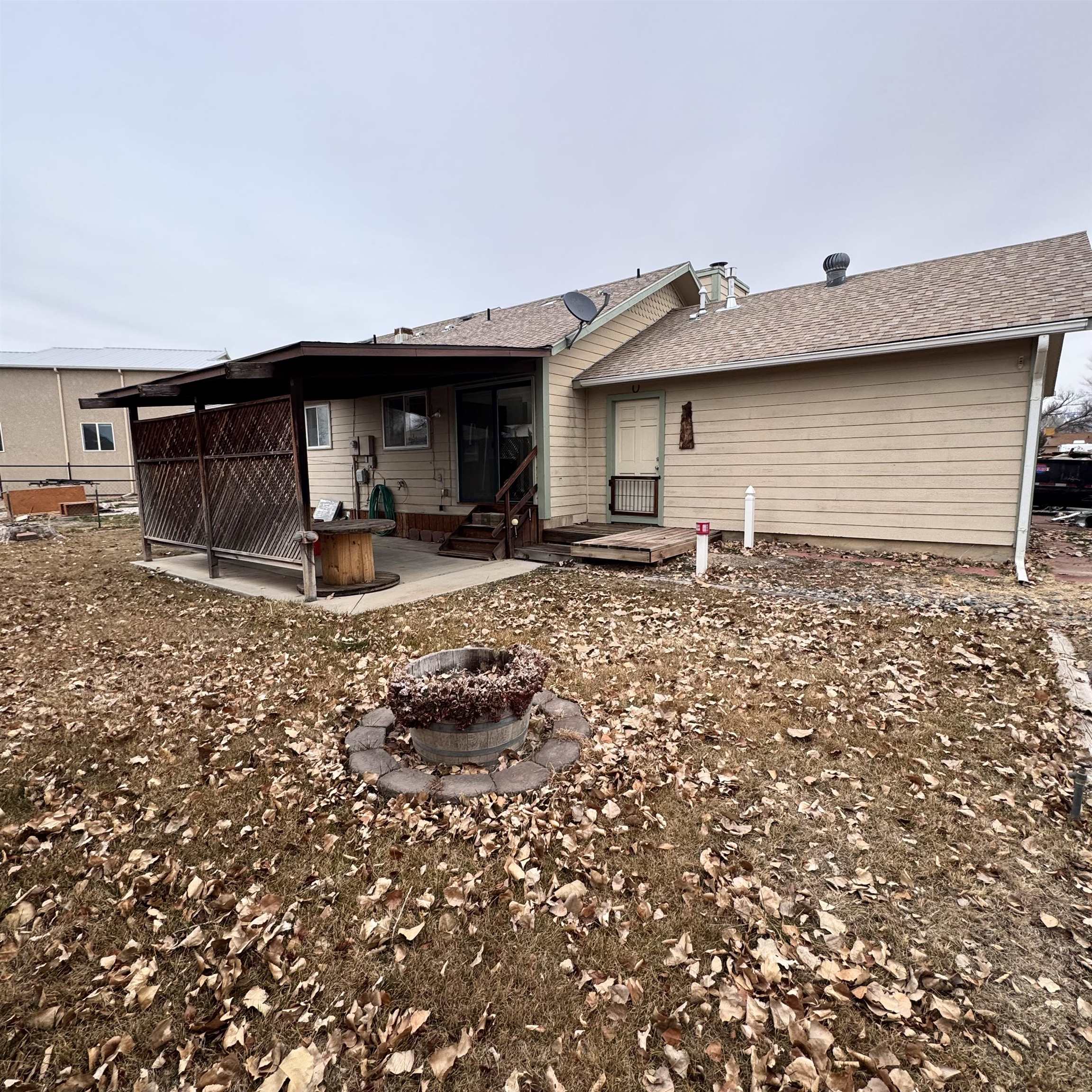 621 N Sunset Court Property Photo 3