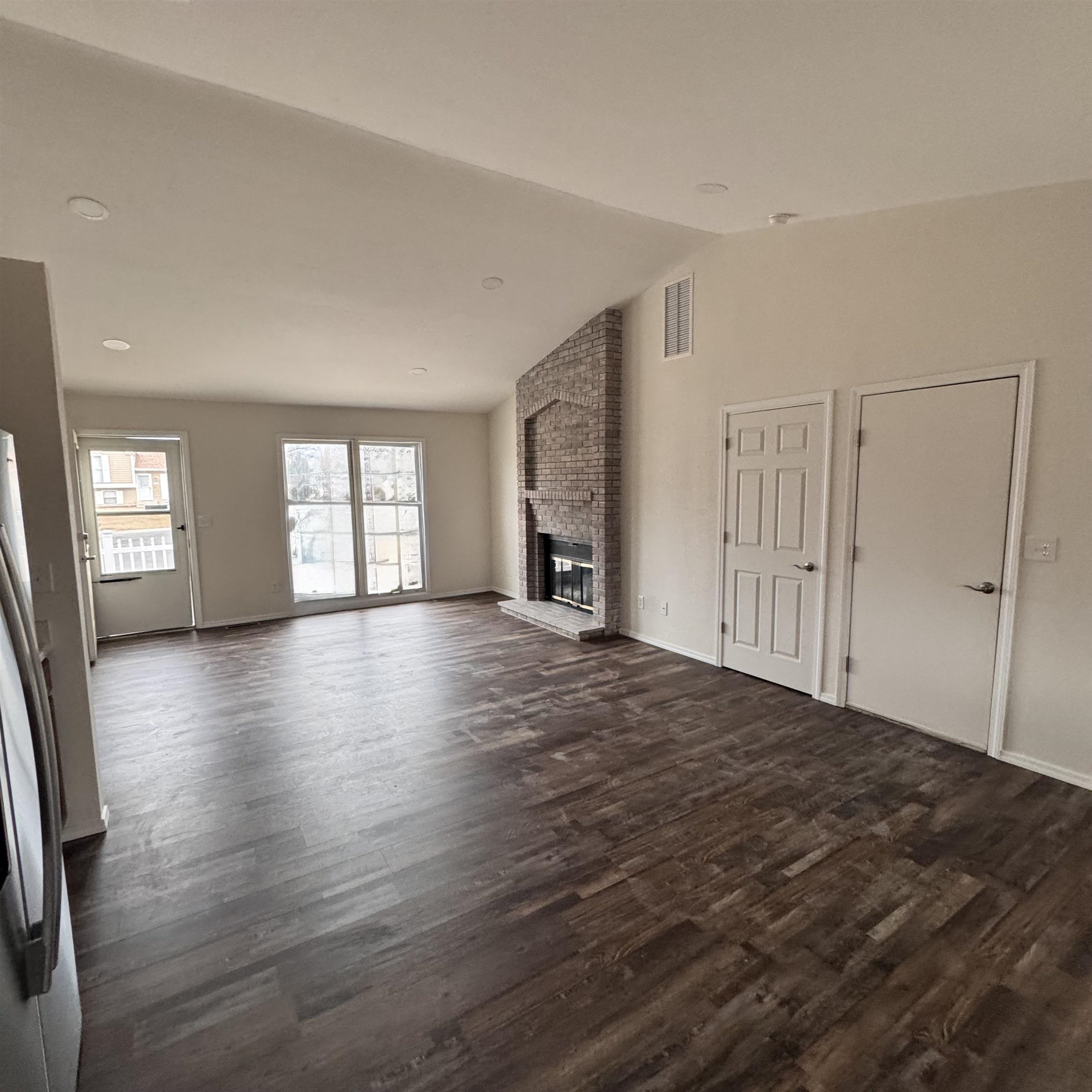 621 N Sunset Court Property Photo 11