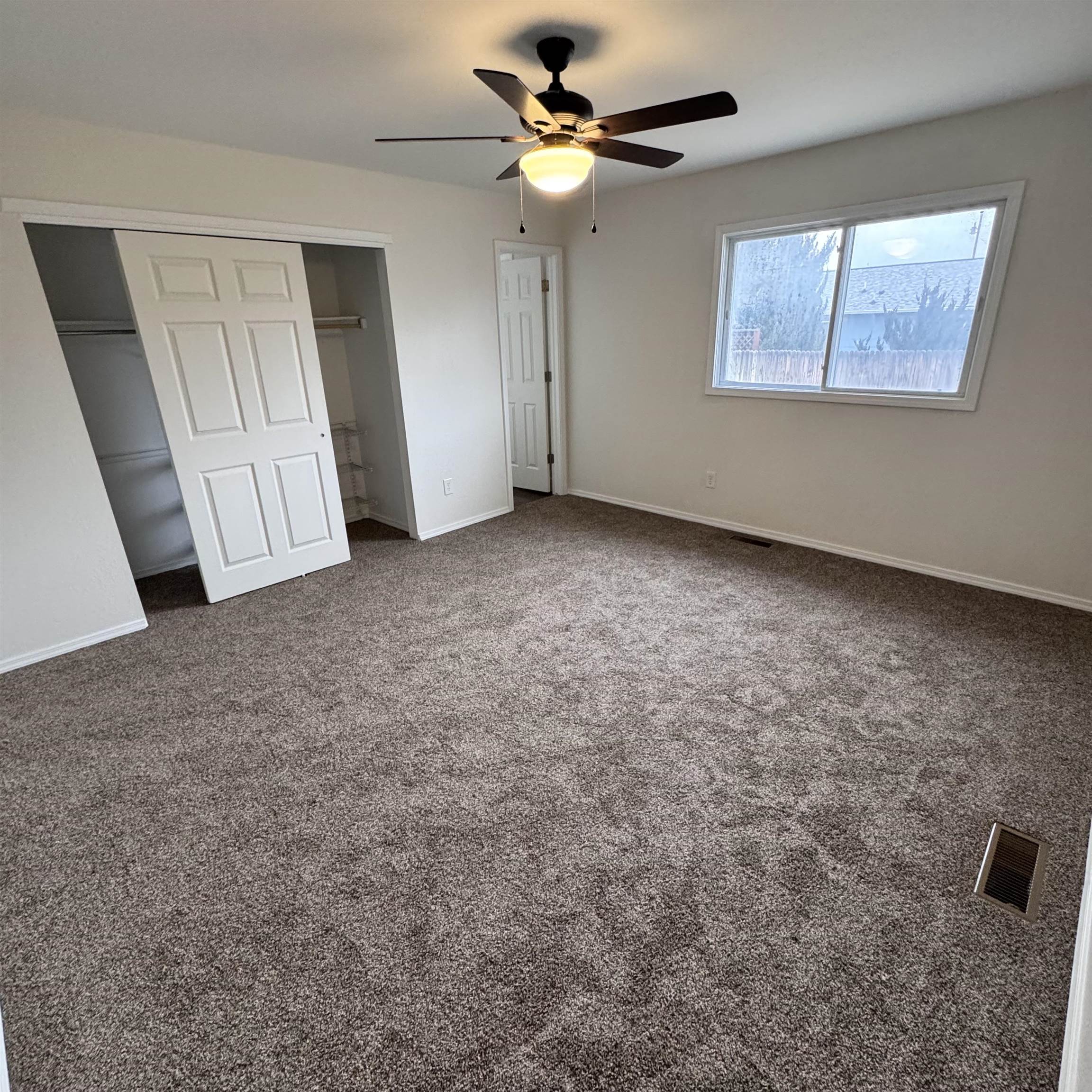 621 N Sunset Court Property Photo 13