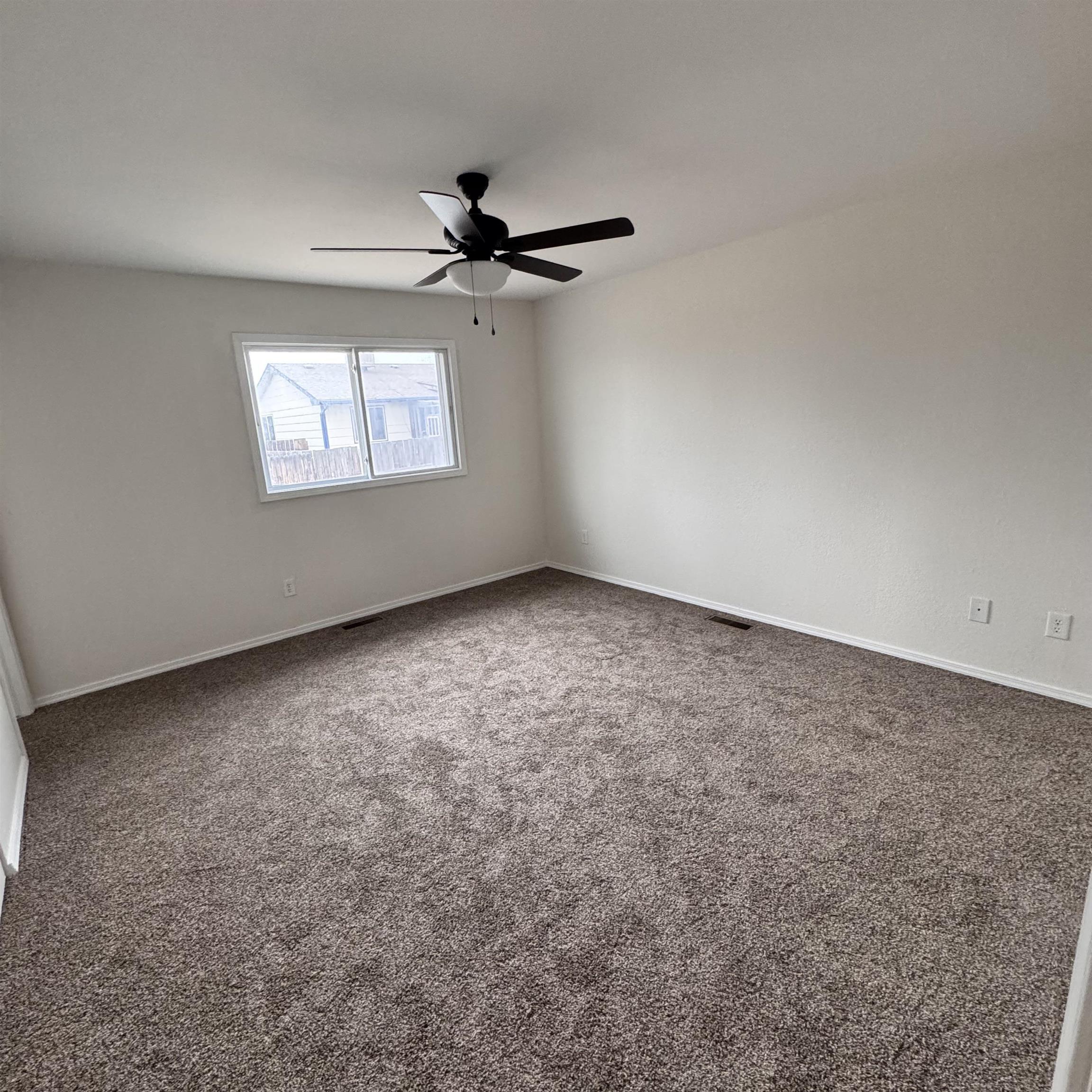 621 N Sunset Court Property Photo 14