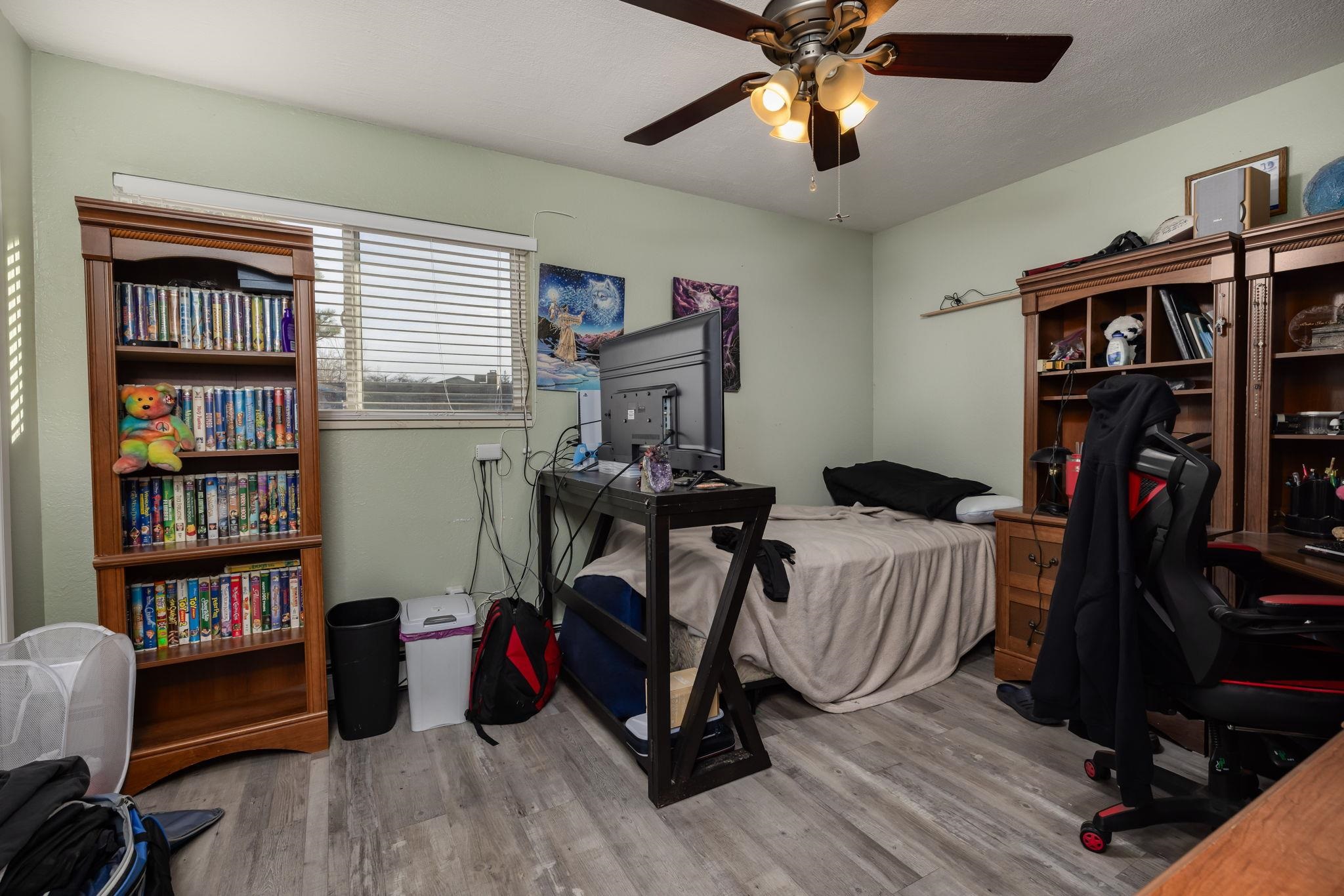 3176 William Drive Property Photo 9