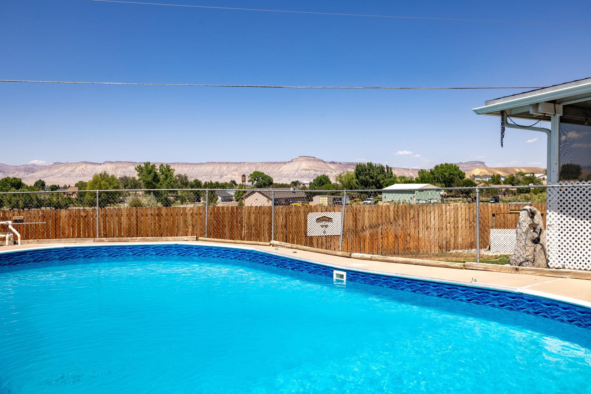 3176 William Drive Property Photo 16