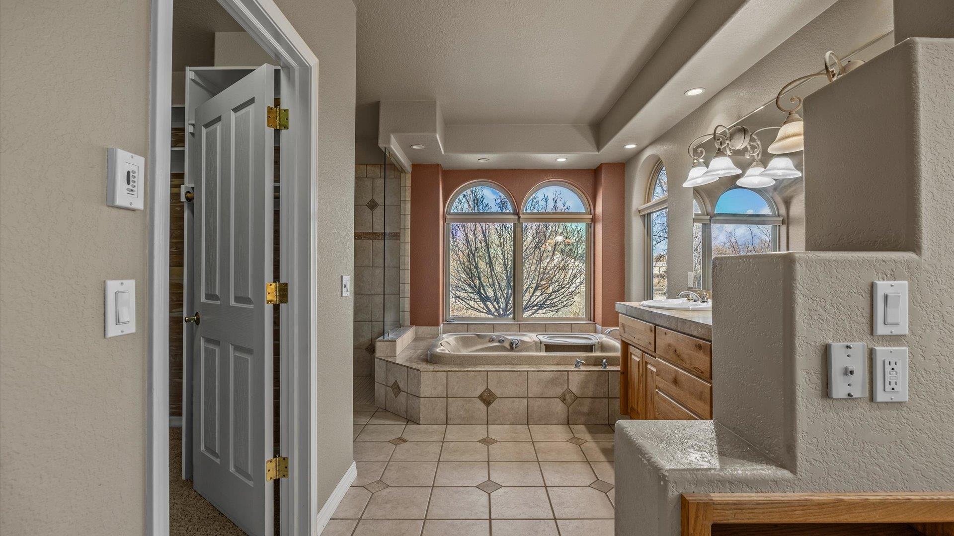 2426 H Road Property Photo 15