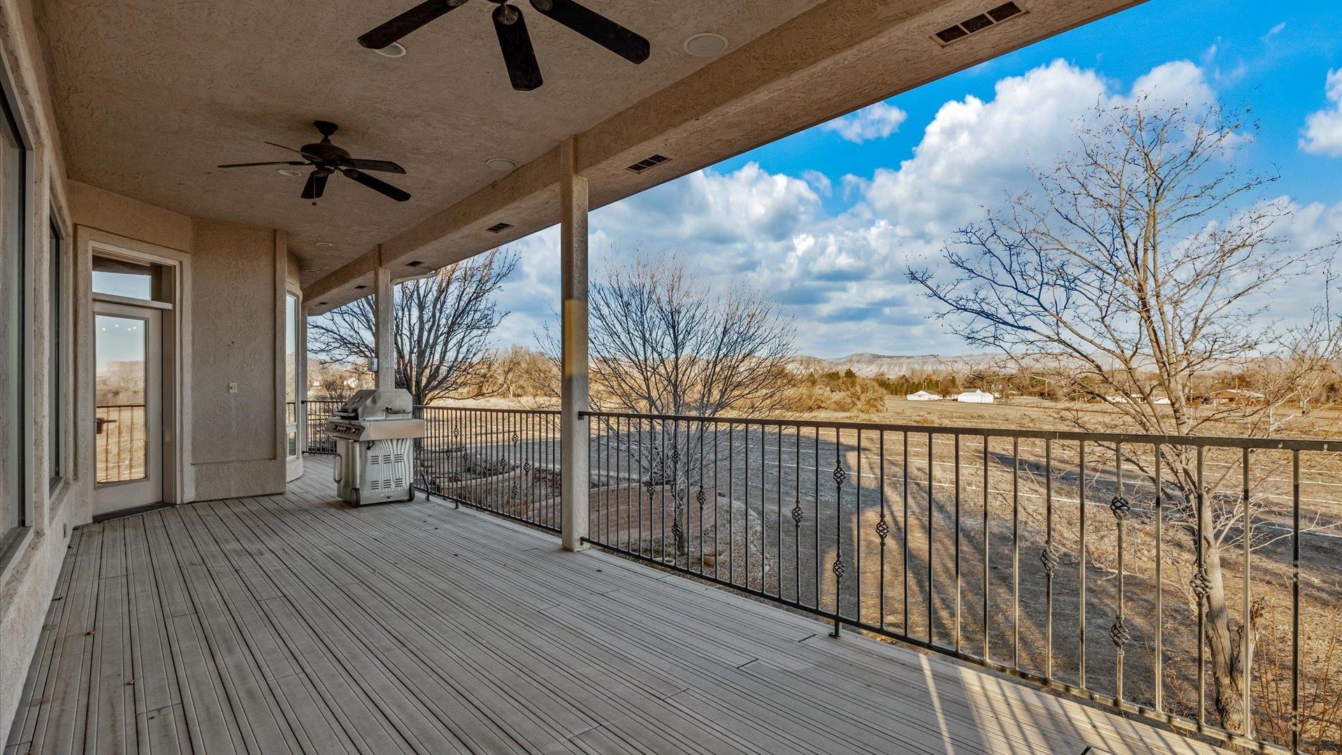 2426 H Road Property Photo 34