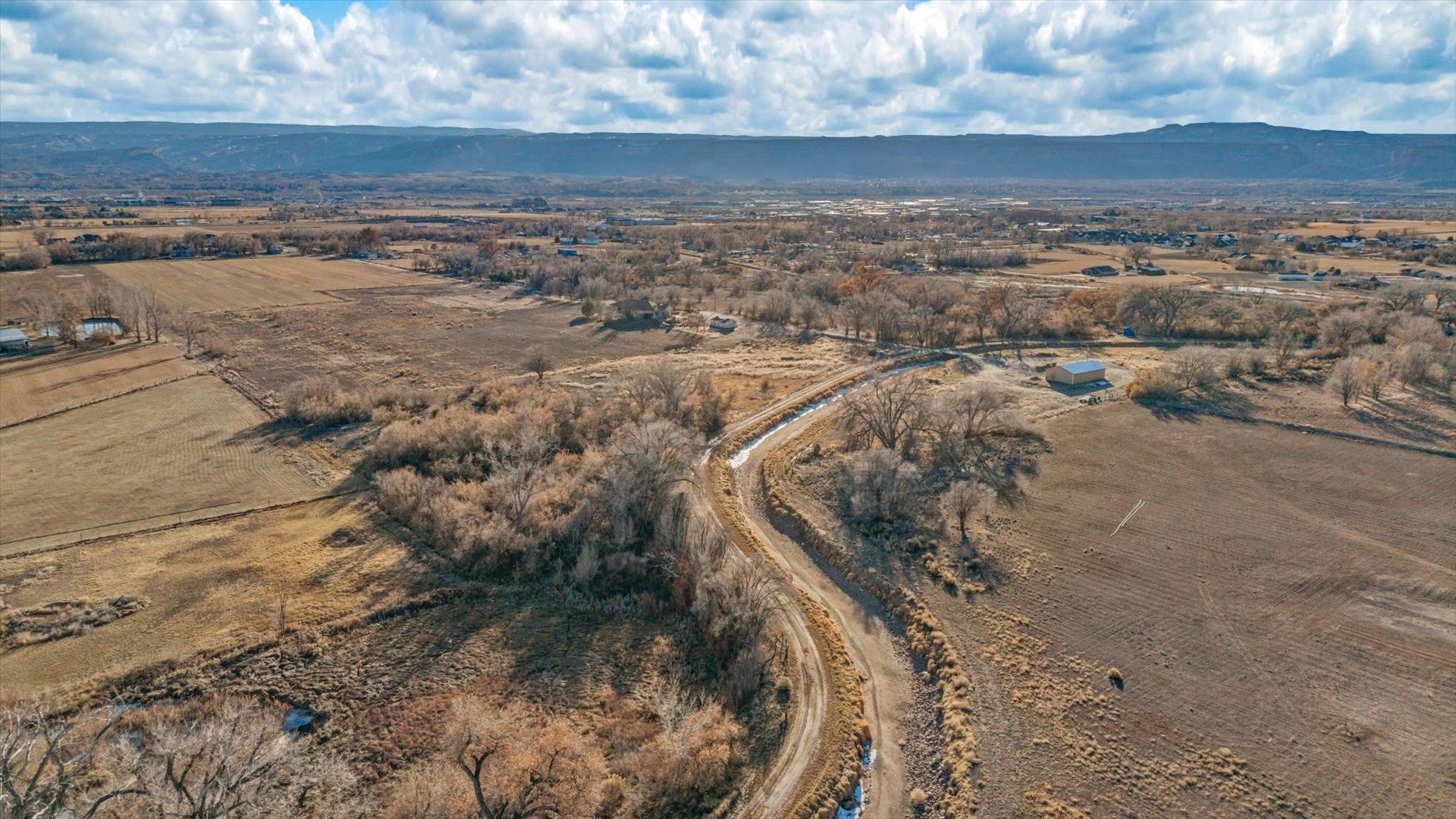 2426 H Road Property Photo 42
