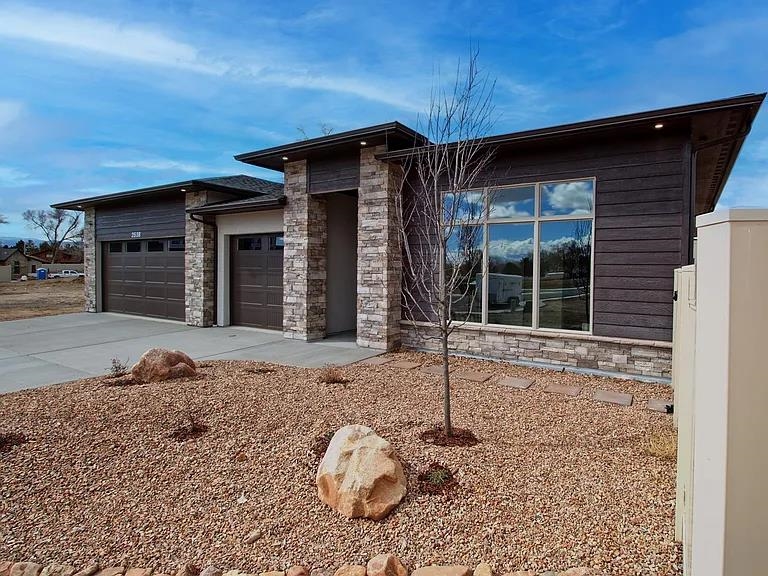2538 White Bark Court Property Photo