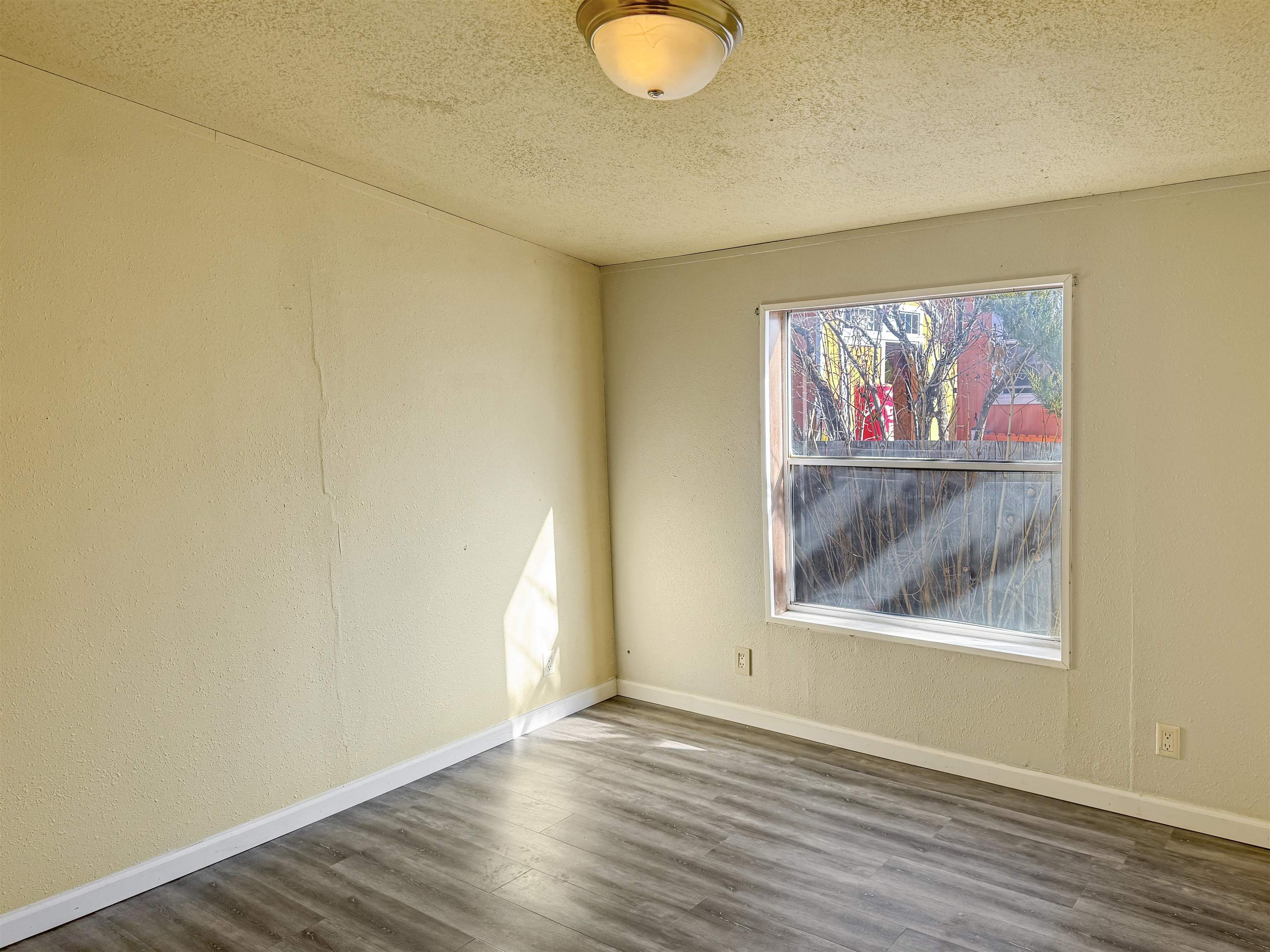 1042 Carbonera Avenue Property Photo 12